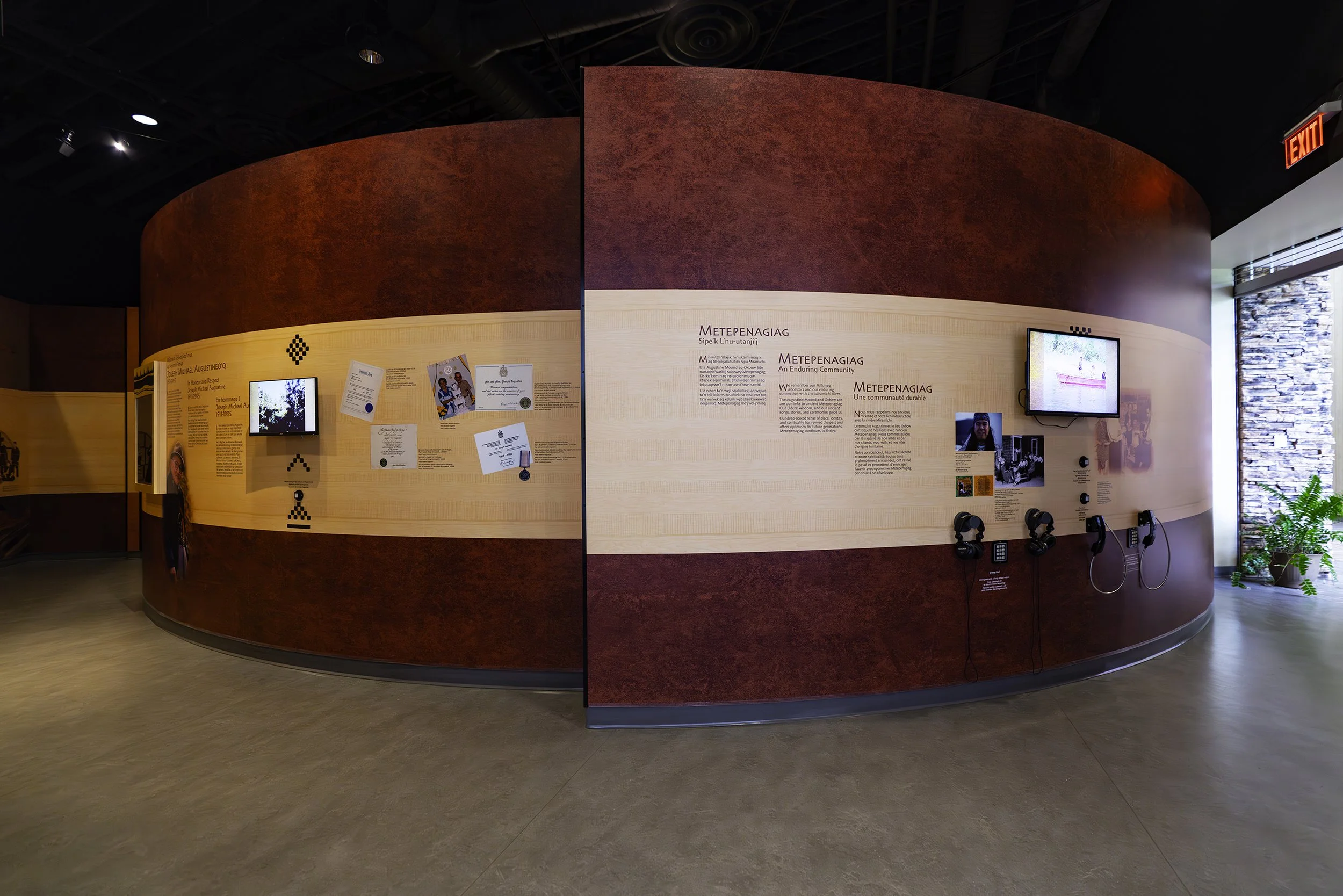 Exhibition 006 copy.jpg