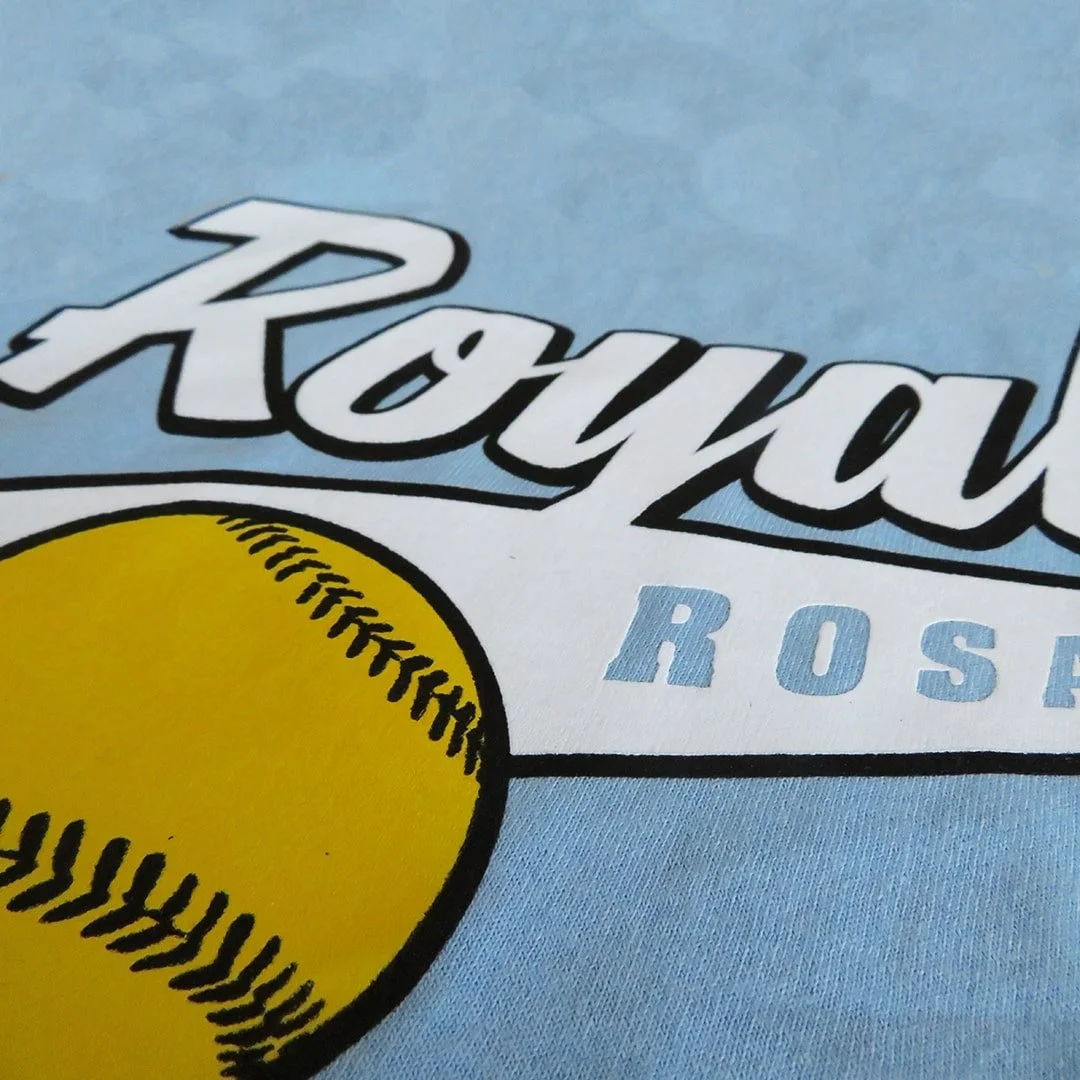 close up of a completed screen printing tshirt with two colors