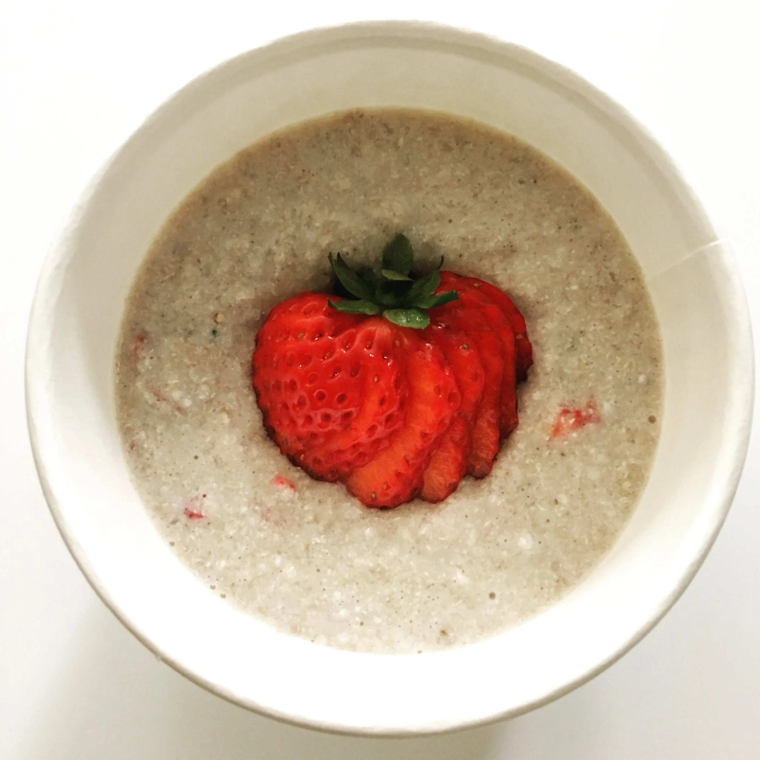 Strawberry Banana Flaked Quinoa Porridge
