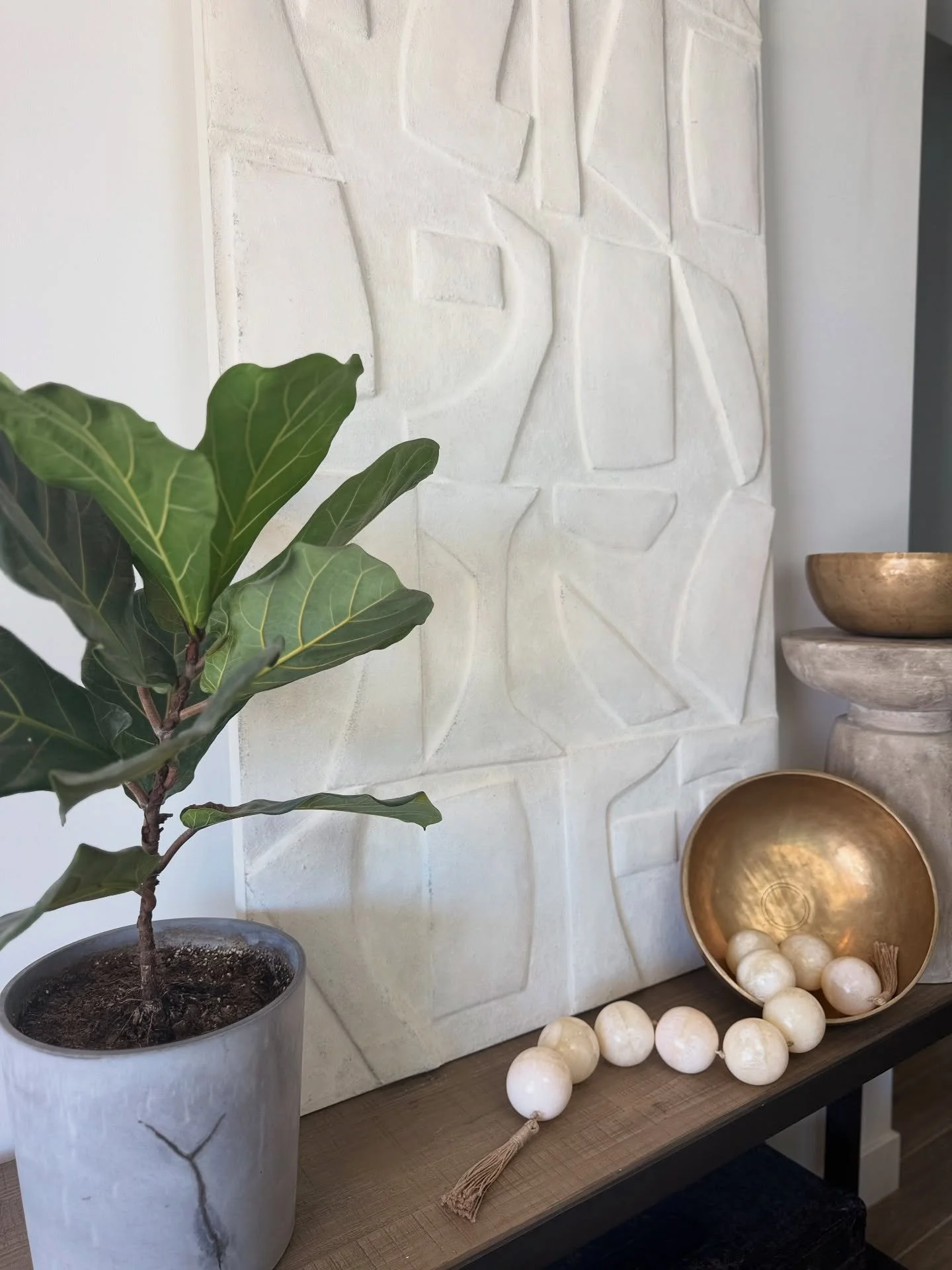 Progress. A few more steps to go and this set will be complete and ready for installation. Long, tedious, monotonous work? Yup. I love it.

#becauseblankwallssuck #afinemess #arizonainteriordesign #artistsoninstagram