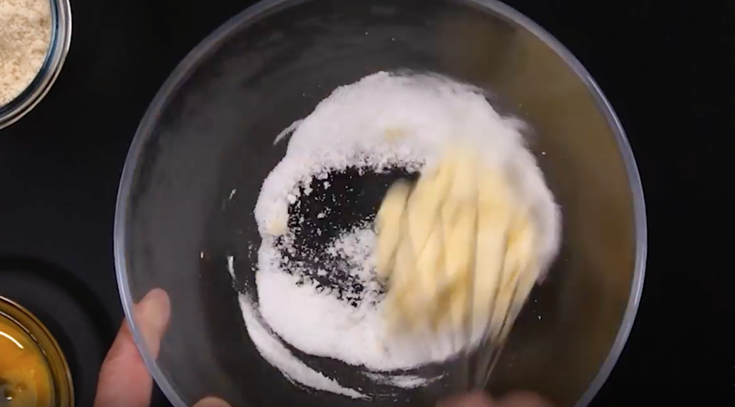 Creme dAmandes.png