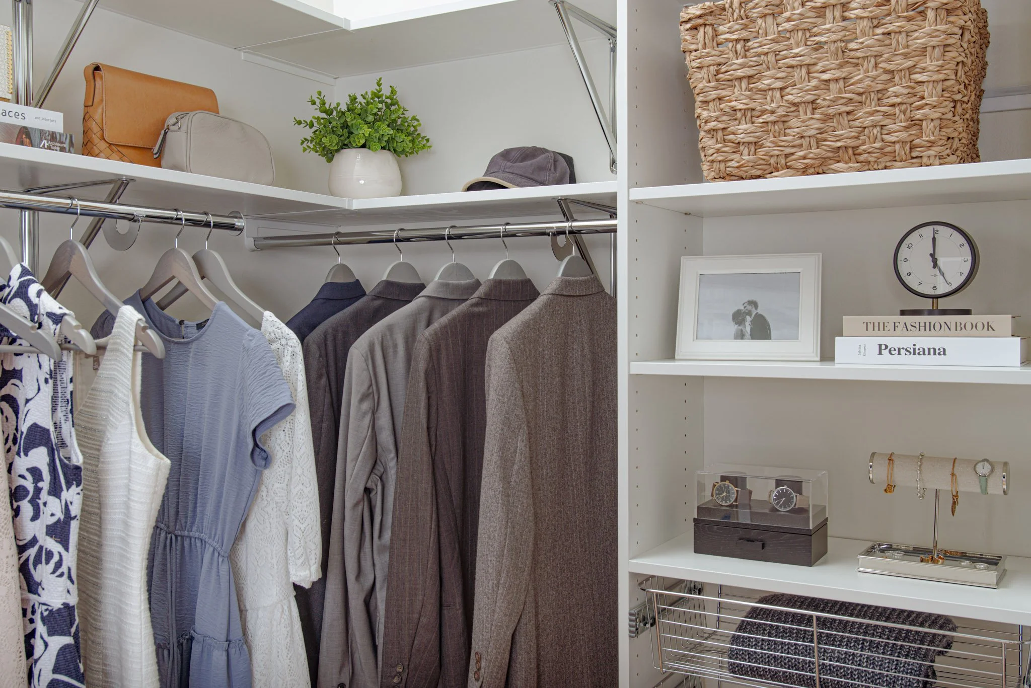 VUE_White_Bedroom(Low-Res)-07.jpg