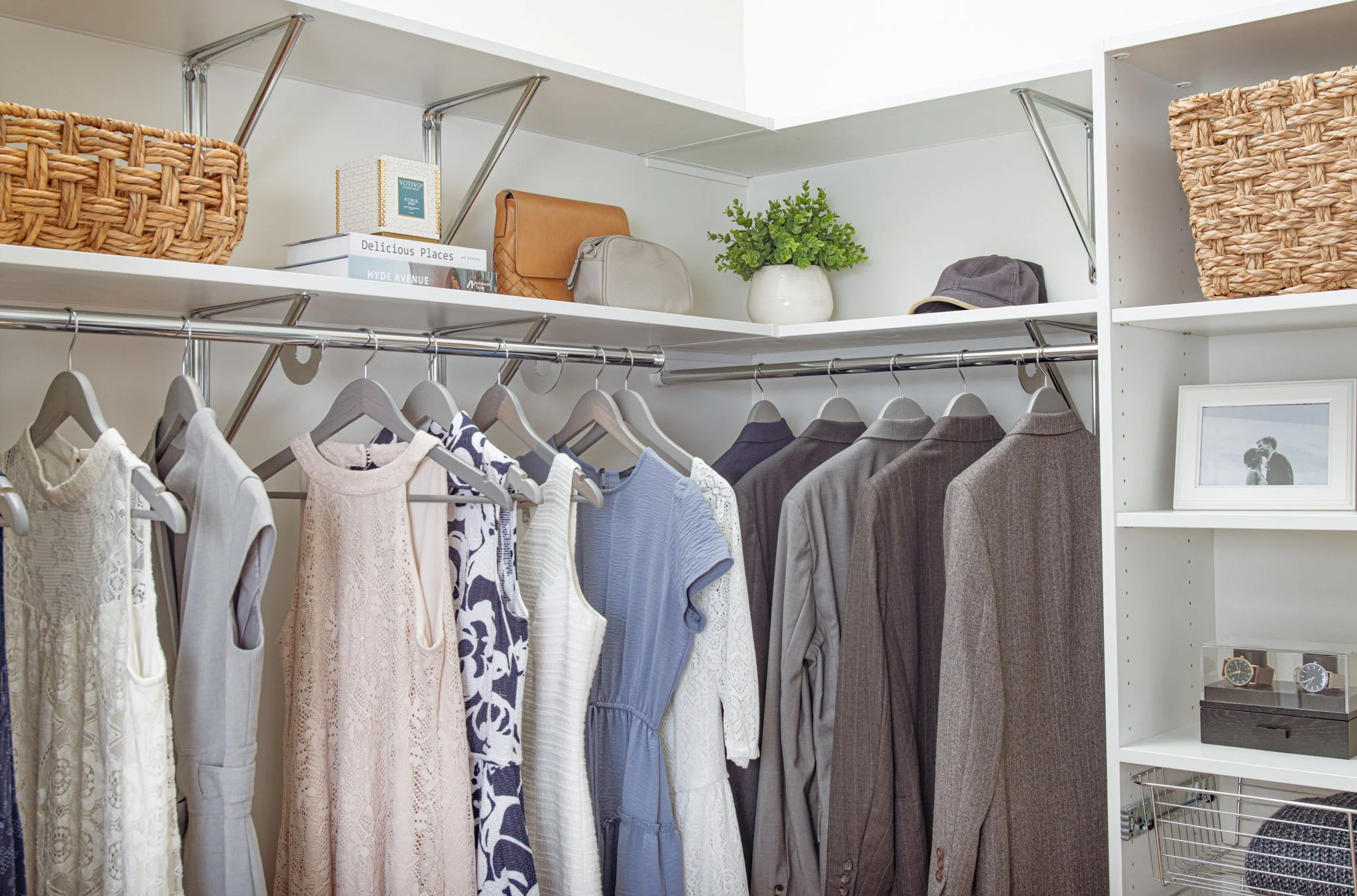 VUE_White_Bedroom(Low-Res)-11.jpg