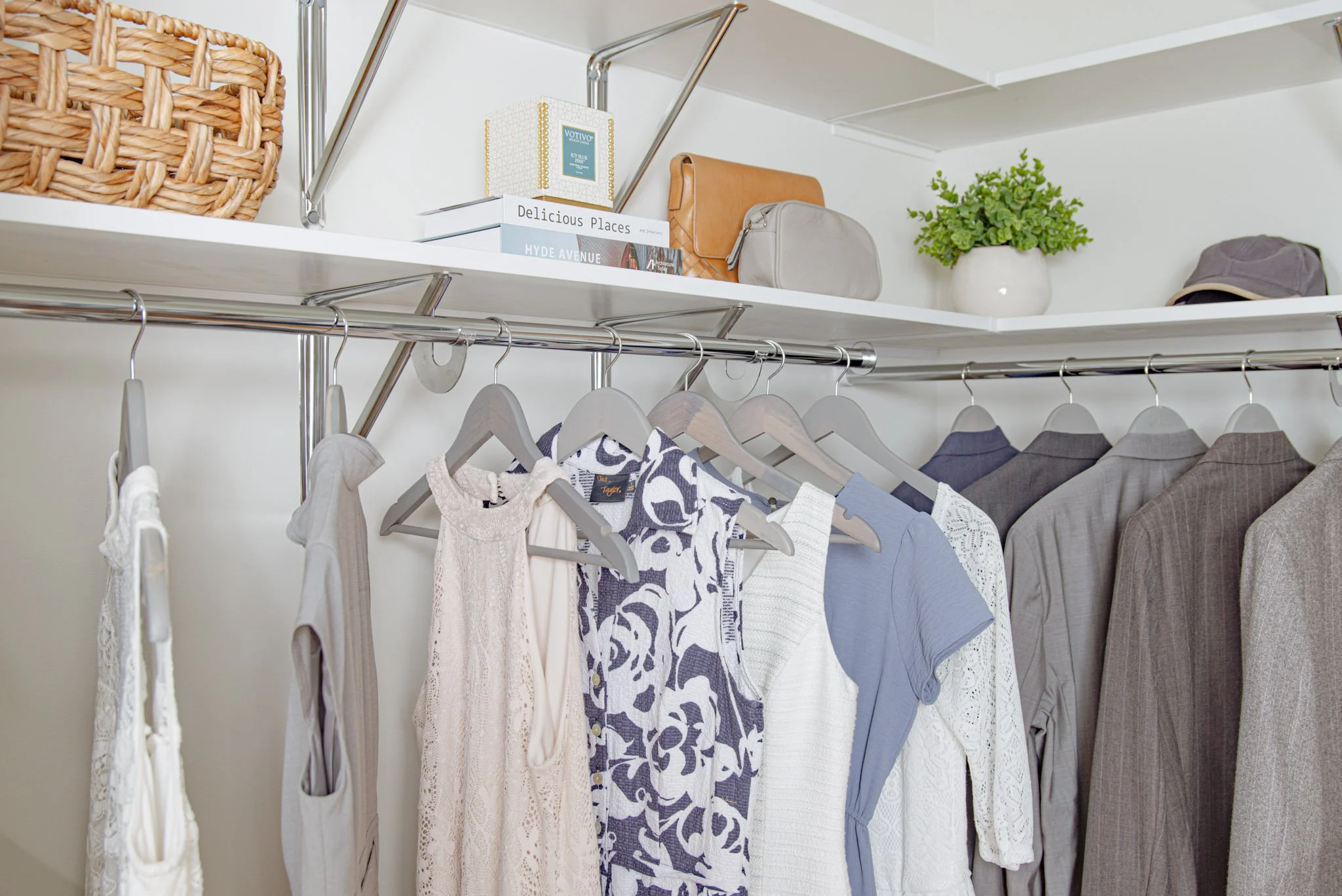 VUE_White_Bedroom(Low-Res)-23.jpg