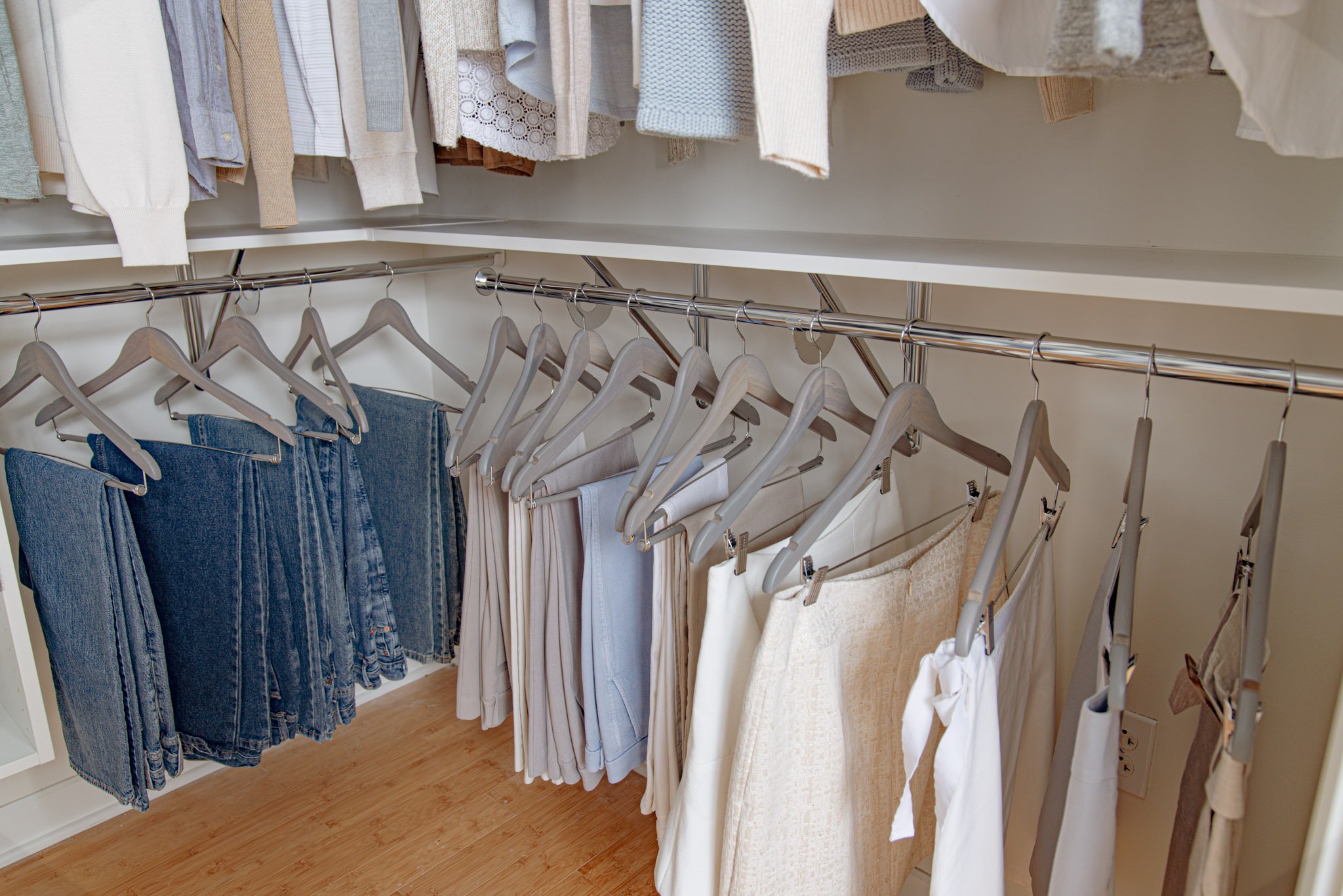 VUE_White_Bedroom(Low-Res)-26.jpg