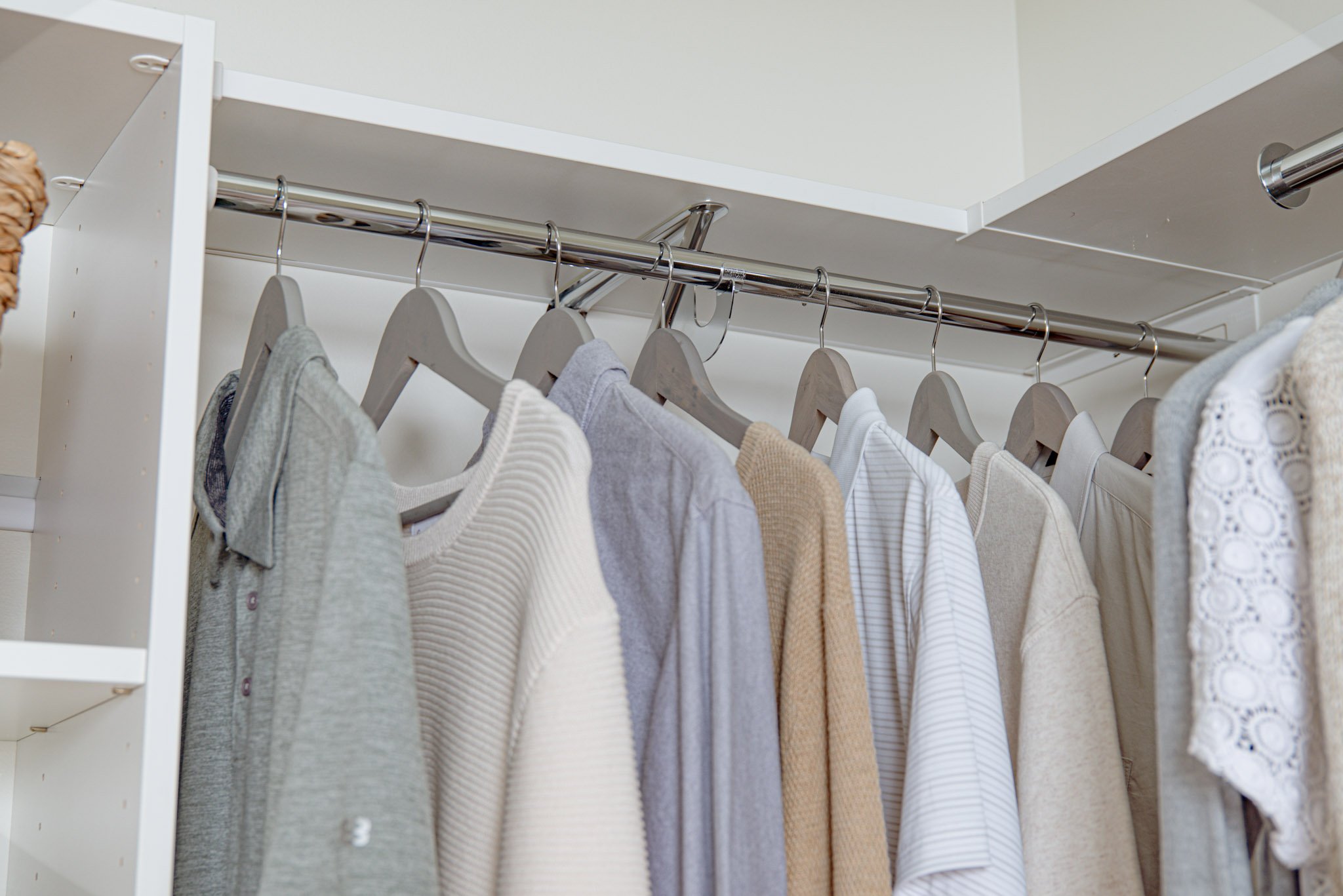VUE_White_Bedroom(Low-Res)-29.jpg