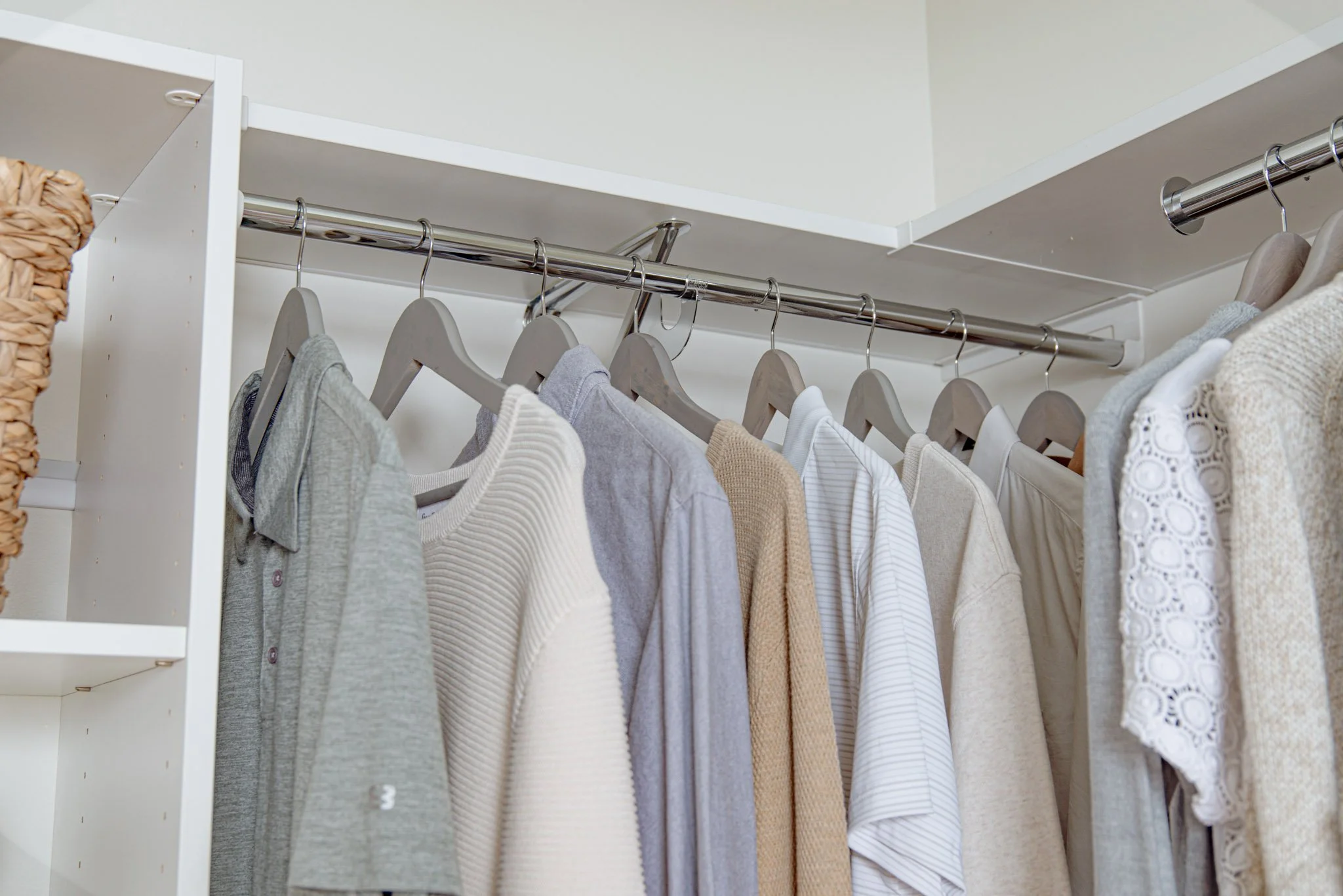 VUE_White_Bedroom(Low-Res)-28.jpg