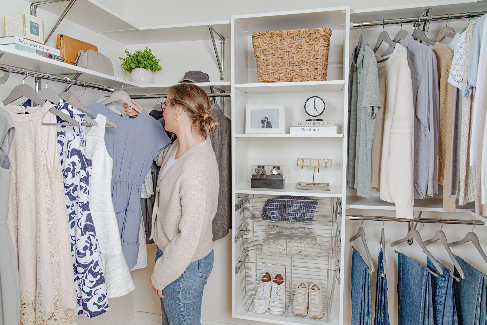 VUE_White_Bedroom(Low-Res)-38.jpg