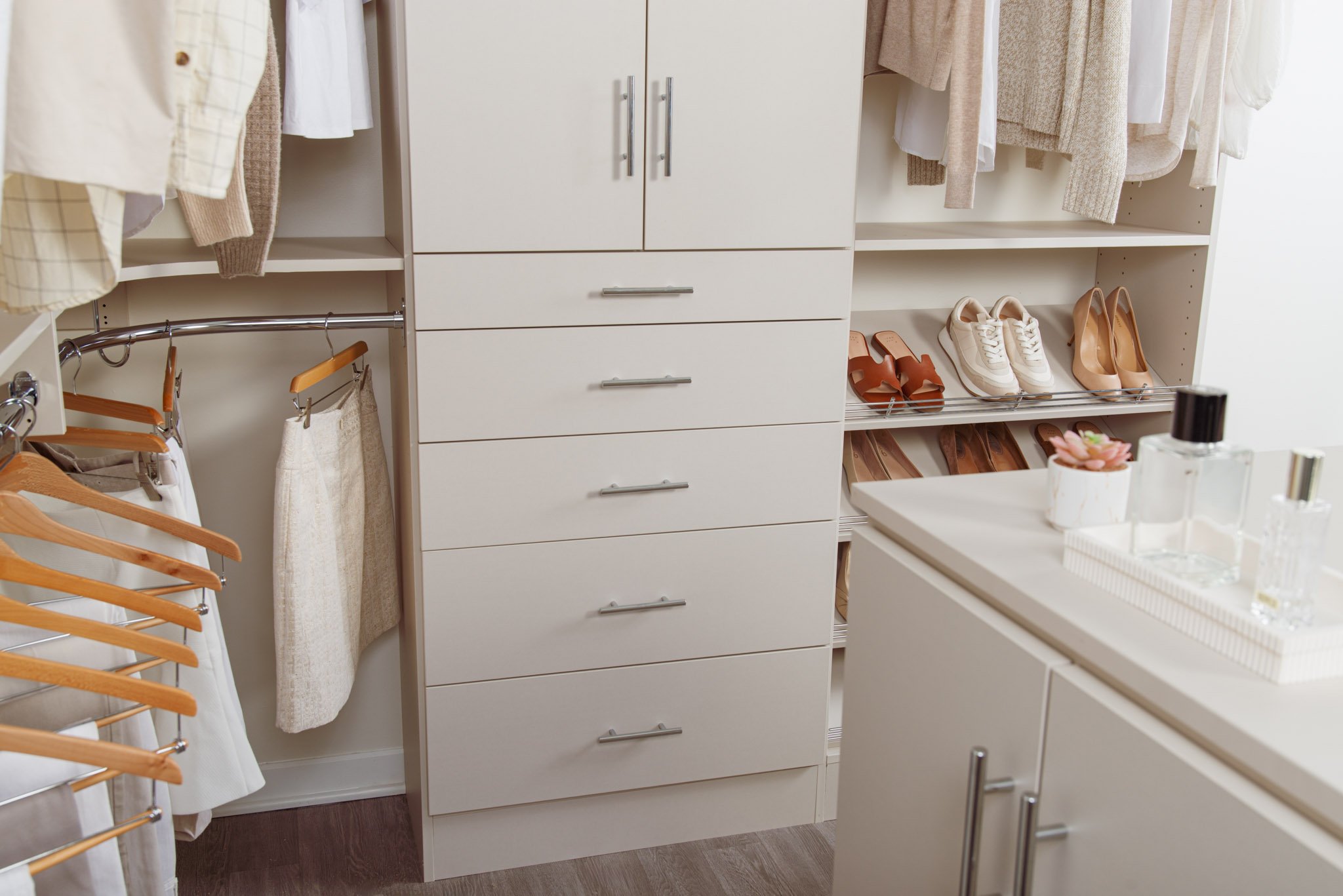 Classica_Truffle_Bedroom(Low-Res)-24.jpg