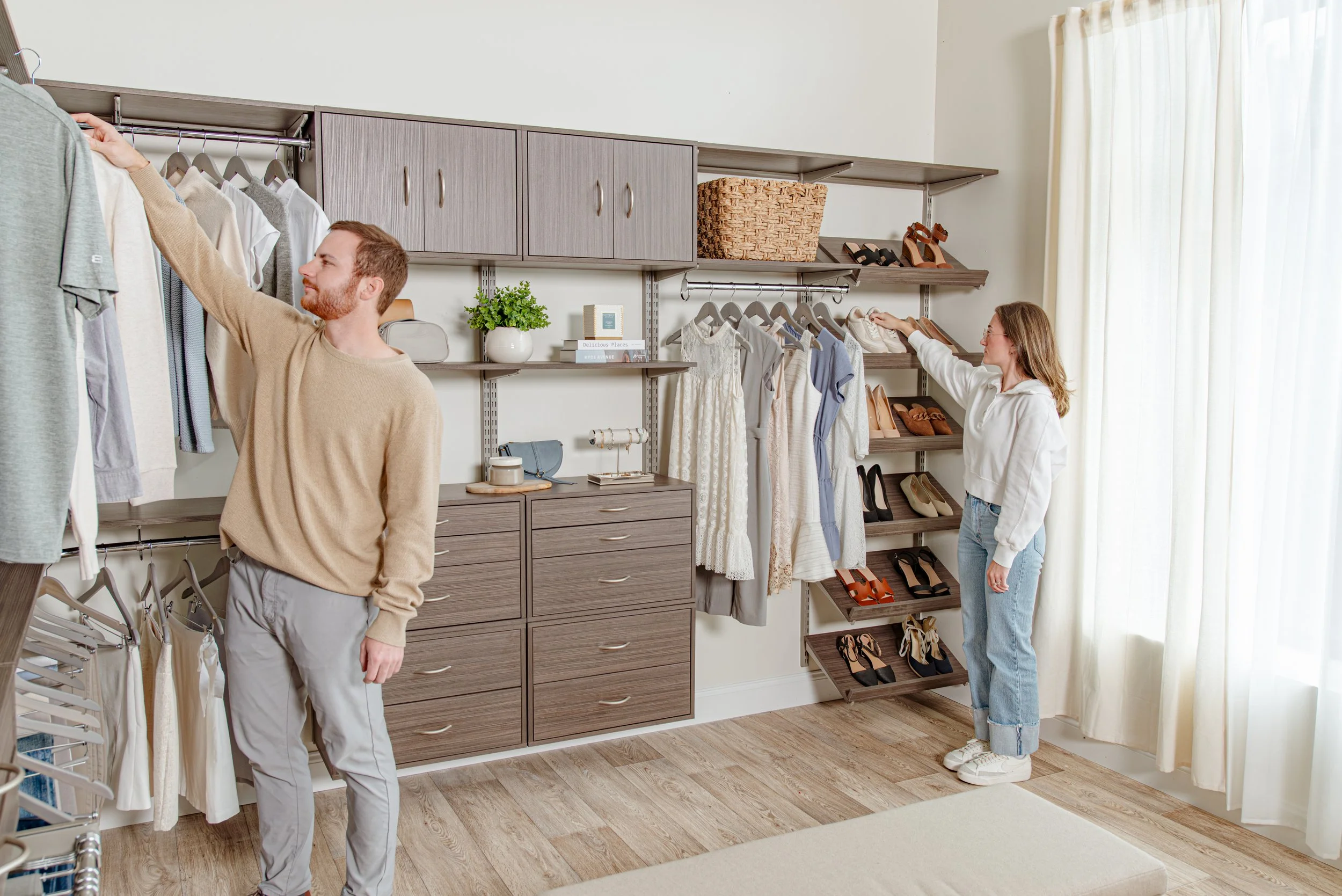 freedomRail_Bedroom_DriftwoodLive(Low Res)-22.jpg