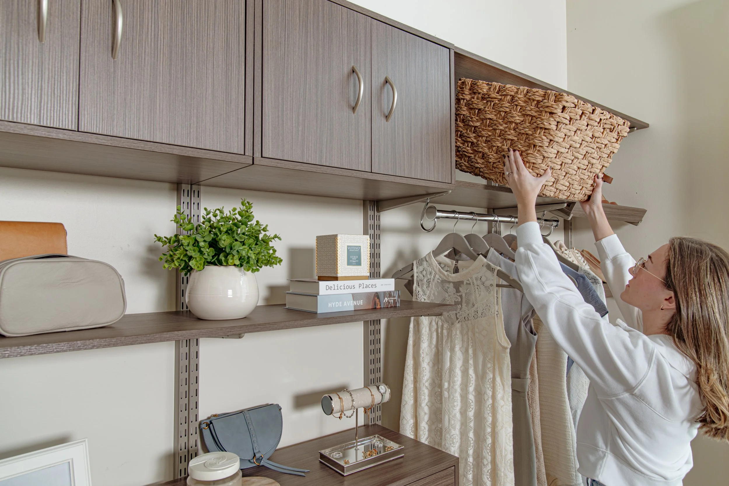 freedomRail_Bedroom_DriftwoodLive(Low Res)-45.jpg