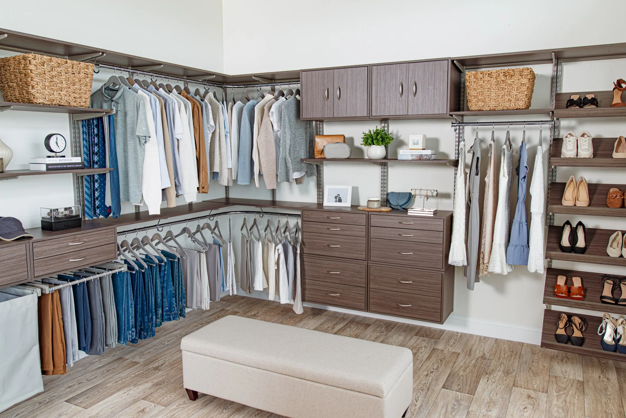 freedomRail_Bedroom_DriftwoodLive(Low-Res)-03.jpg