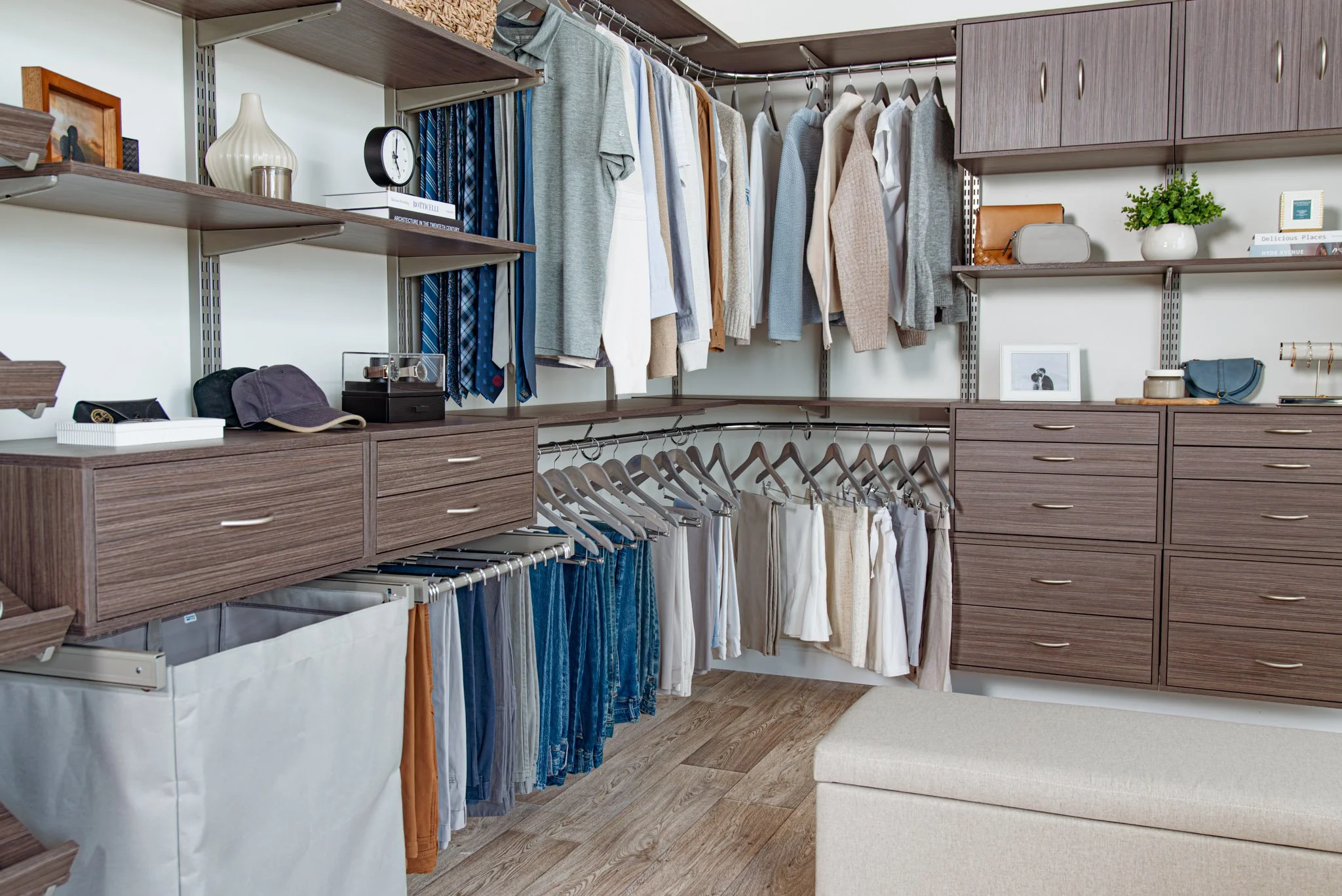 freedomRail_Bedroom_DriftwoodLive(Low-Res)-06.jpg