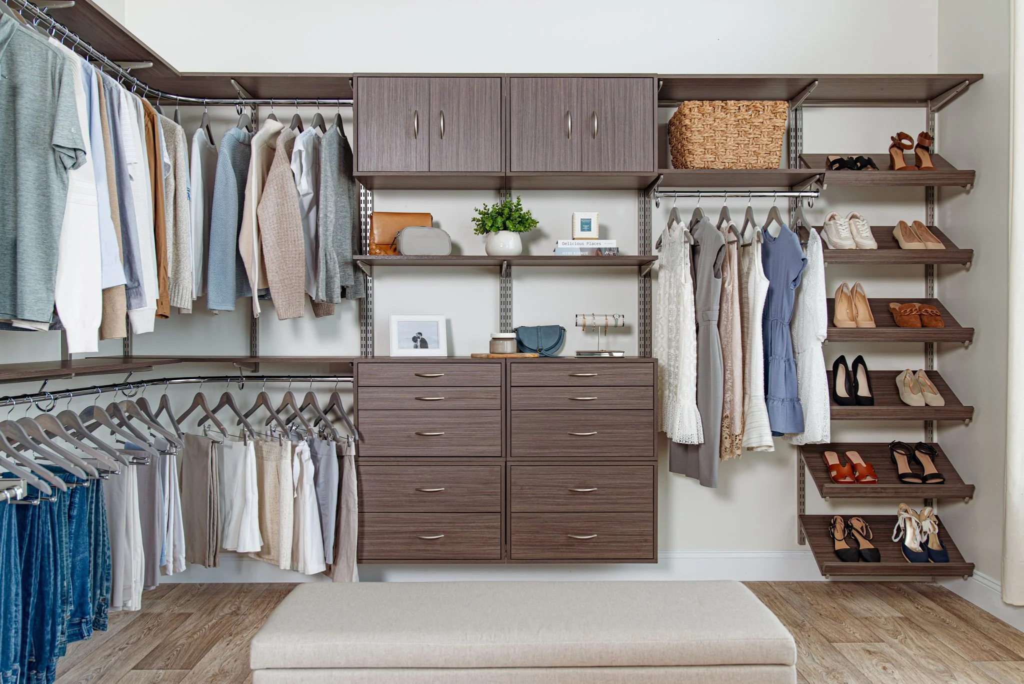 freedomRail_Bedroom_DriftwoodLive(Low-Res)-07.jpg