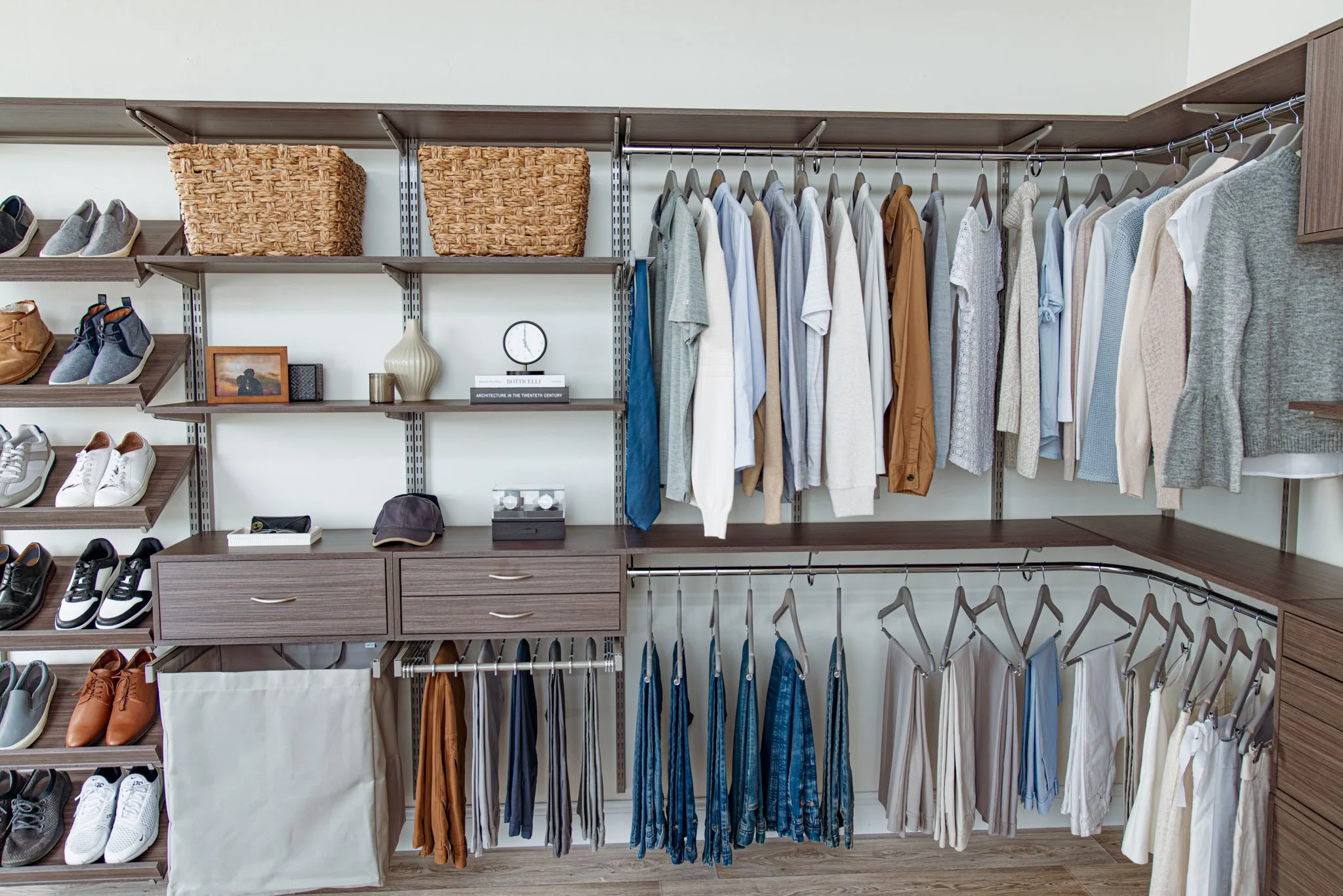 freedomRail_Bedroom_DriftwoodLive(Low-Res)-13.jpg