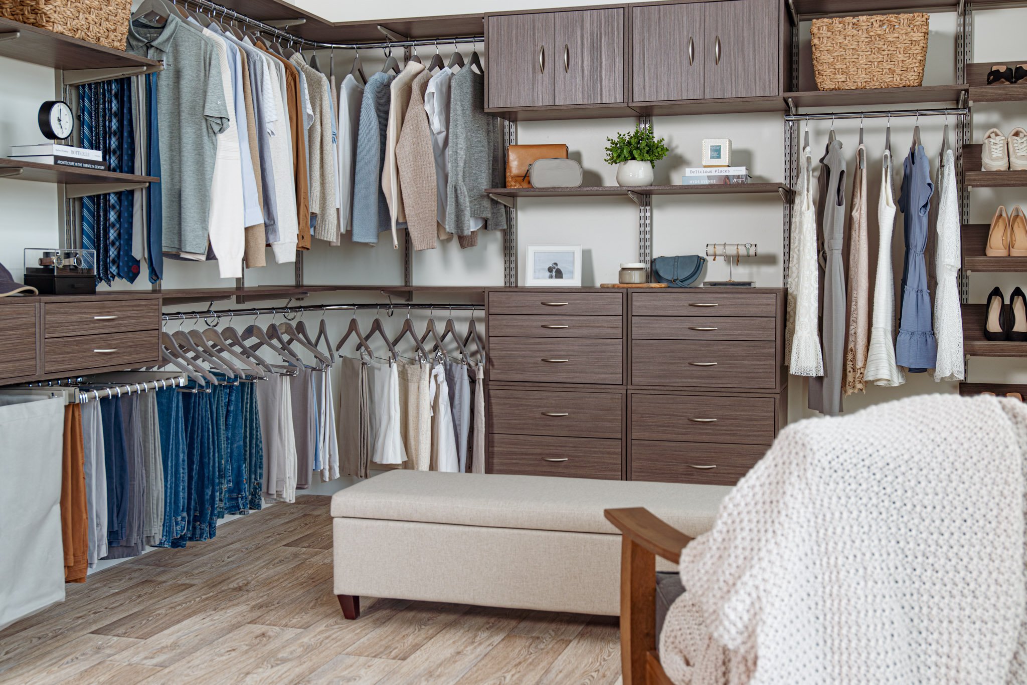 freedomRail_Bedroom_DriftwoodLive(Low-Res)-34.jpg