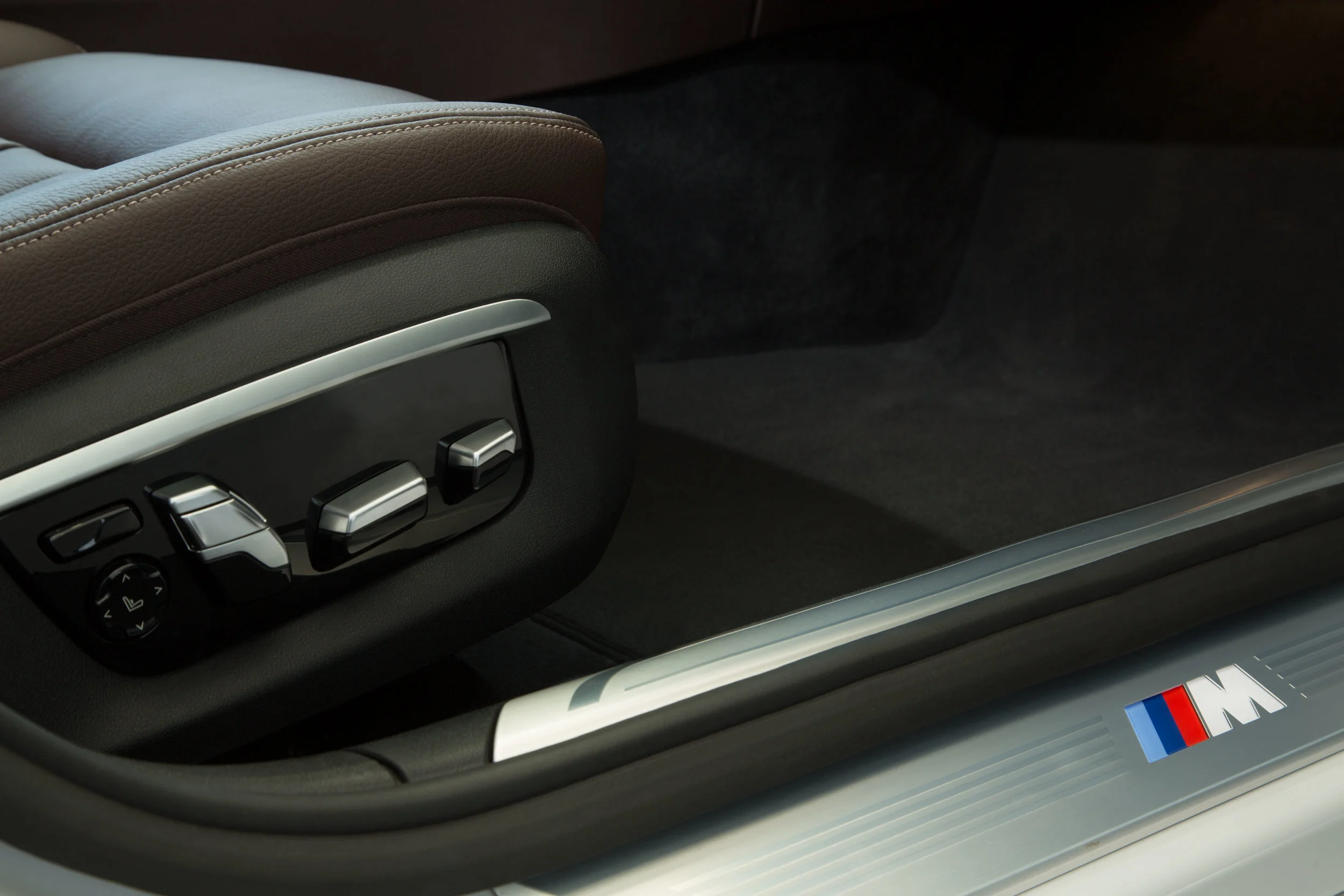 AGM BMW053.jpg