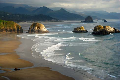 All but a very few islands offshore Oregon are part of the Oregon Islands Wilderness and Oregon Islands National Wildlife Refuge, including these near Ecola Beach State Park. Such protections won't stop and oil spill. Source: Gary Halvorson, Oregon State Archives