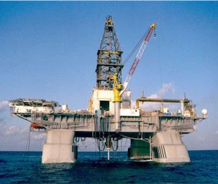 DeepwaterHorizonPlatformWikipedia.jpg