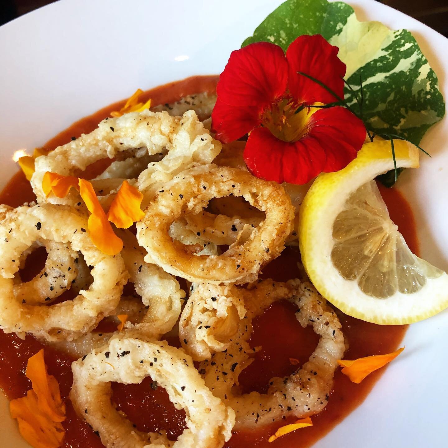 🧂 Salt &amp; Pepper Calamari 🧂
with vodka ros&eacute; sauce, nasturtiums, &amp; lemon 
#fromscratch #popupdinner #novascotiaeats #eastcoast #local #nscraftbeer #cheflife