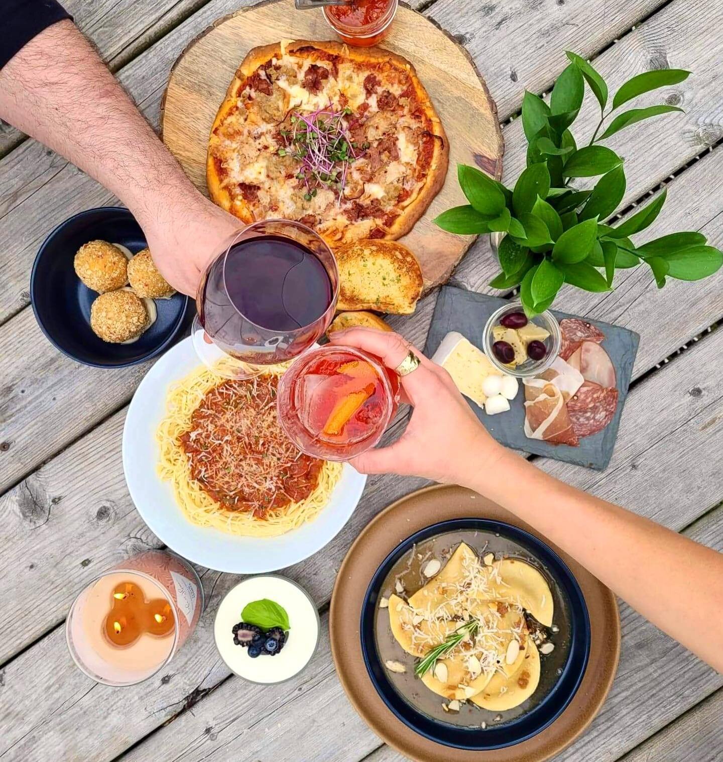 🍝 TAKE OUT &gt; &ldquo;Friday Night Italian Feast&rdquo; MAY 14th pick up 3PM &ndash; 8PM 

&ldquo;A sure way for a great Friday night (aka &lsquo;Buona Sera&rsquo;) - Grab your favorite wine, throw on &ldquo;Italian Cooking Music&rdquo; playlist on