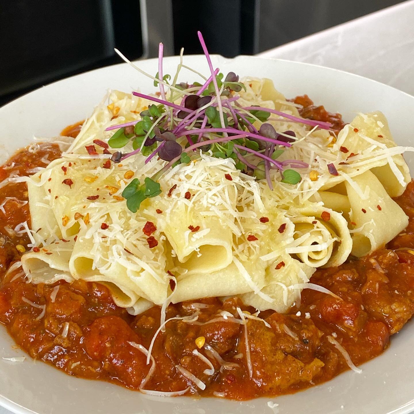 my lunch yesterday 🍝 🤤 handmade pappardelle, slow simmered sauce with spicy Italian sausage, Parmesan &amp; @thelittleleaf.co micro greens! 

I think my favourite food is pasta. Such a comfort food that makes everything so much better ❤️