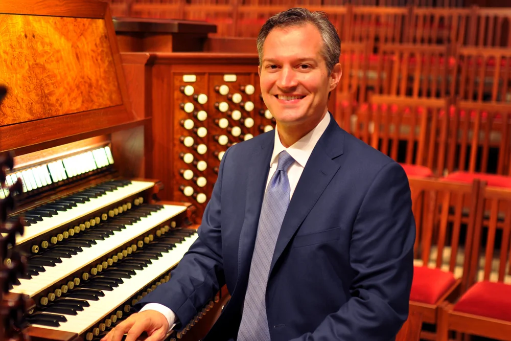 Bradley Welch, organ