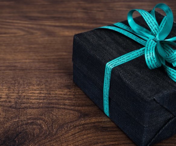 30 Min Treatment or Sports Massage | Gift Voucher