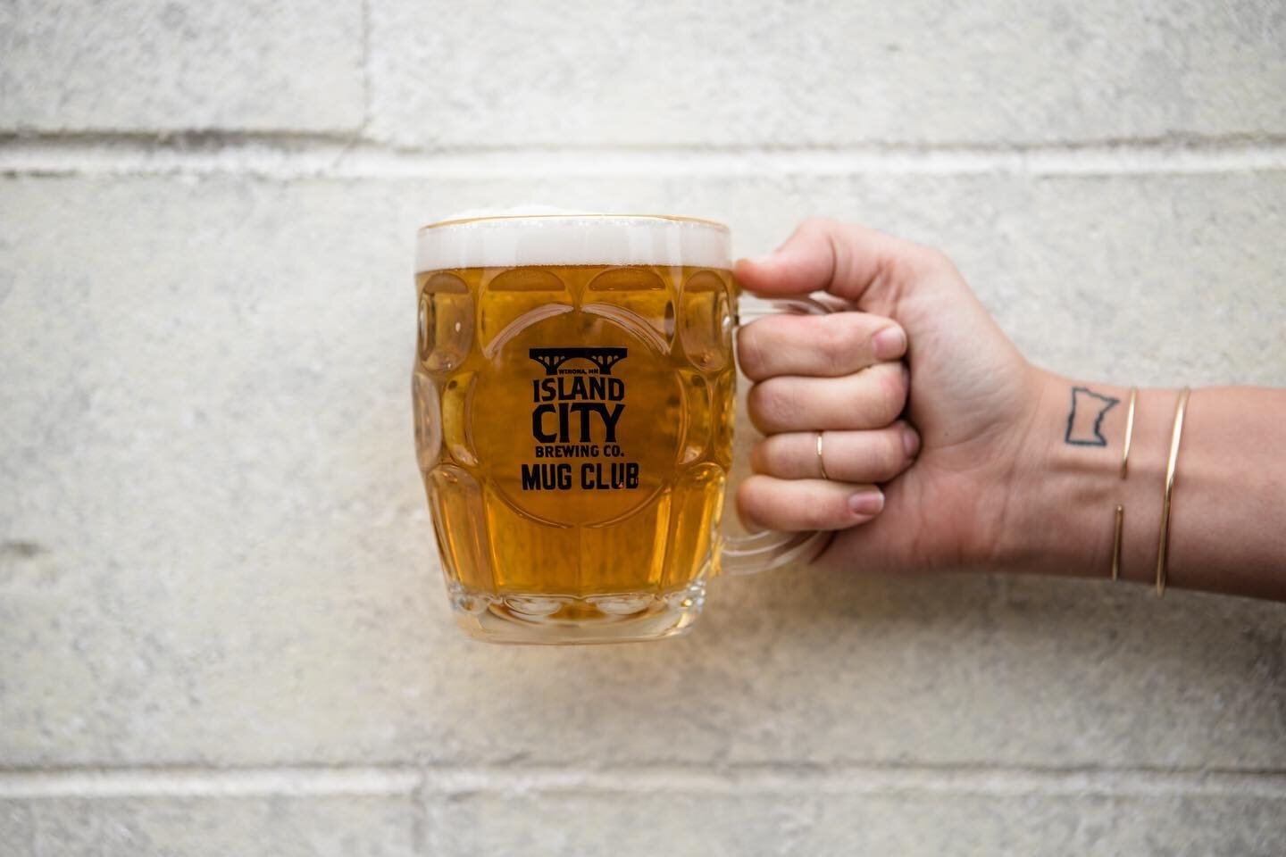 Introducing Island City Mug Club 2020-21! 🍻 $50 gets you a gold rimmed 20oz custom Mug Club glass. Every time you bring your 20oz mug in, you will receive a full pour for the price of a pint! That&rsquo;s 4 free ounces of beer every time you fill up