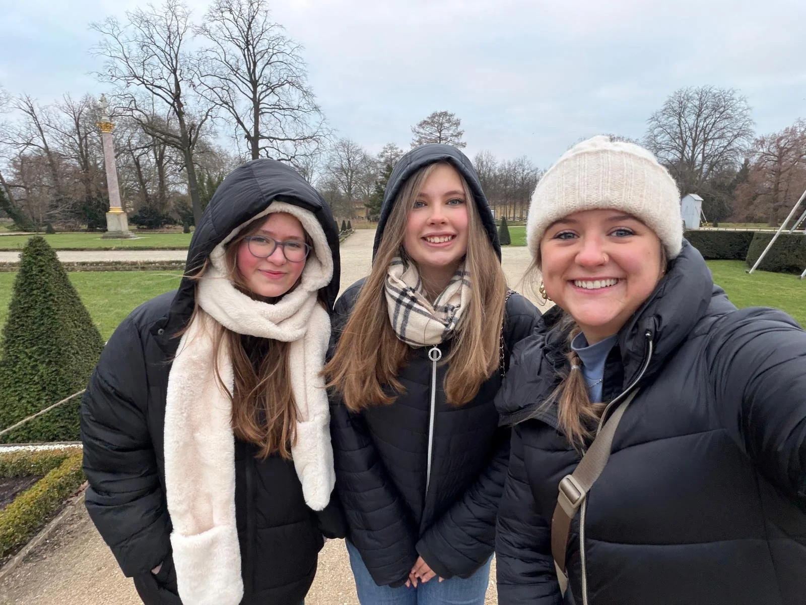 PHOTO-2025-12-23-19-29-58 copy 2.jpg