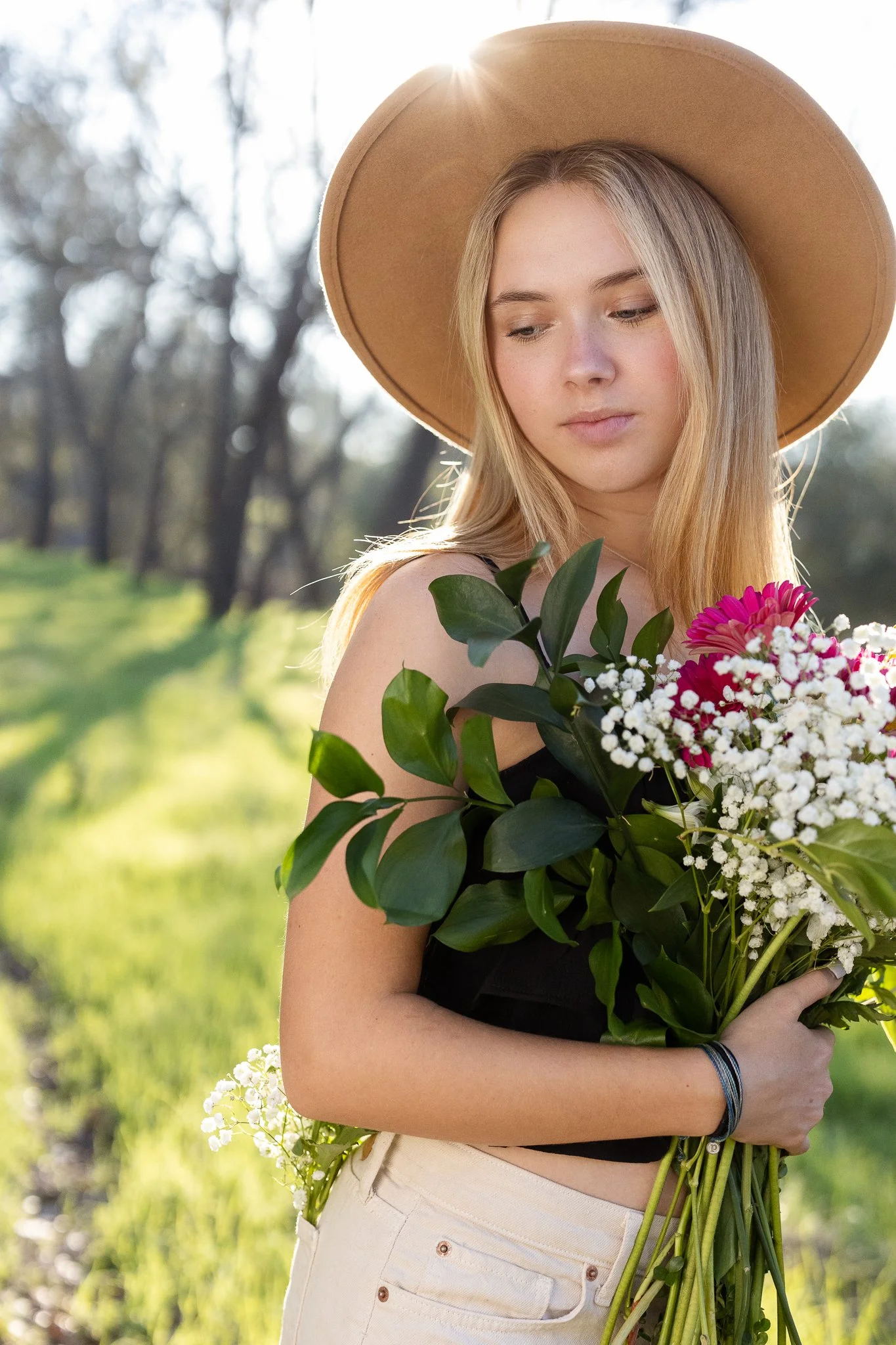 FLOWER TOP PHOTOSHOOT TREND WITH ONE OF OUR HIGH SCHOOL SENIOR MODELS