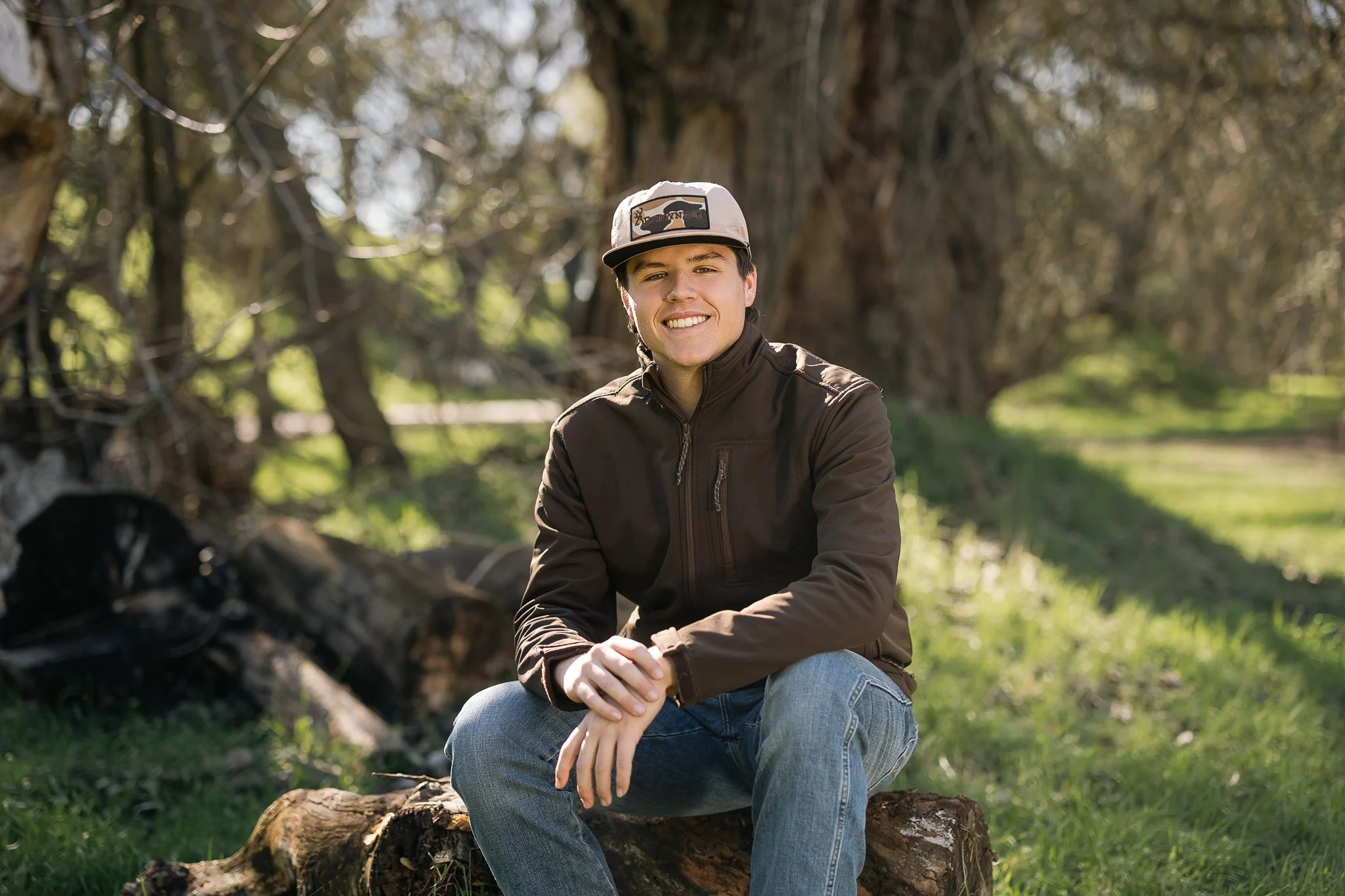 country-guy-senior-pictures-sacramento.jpg