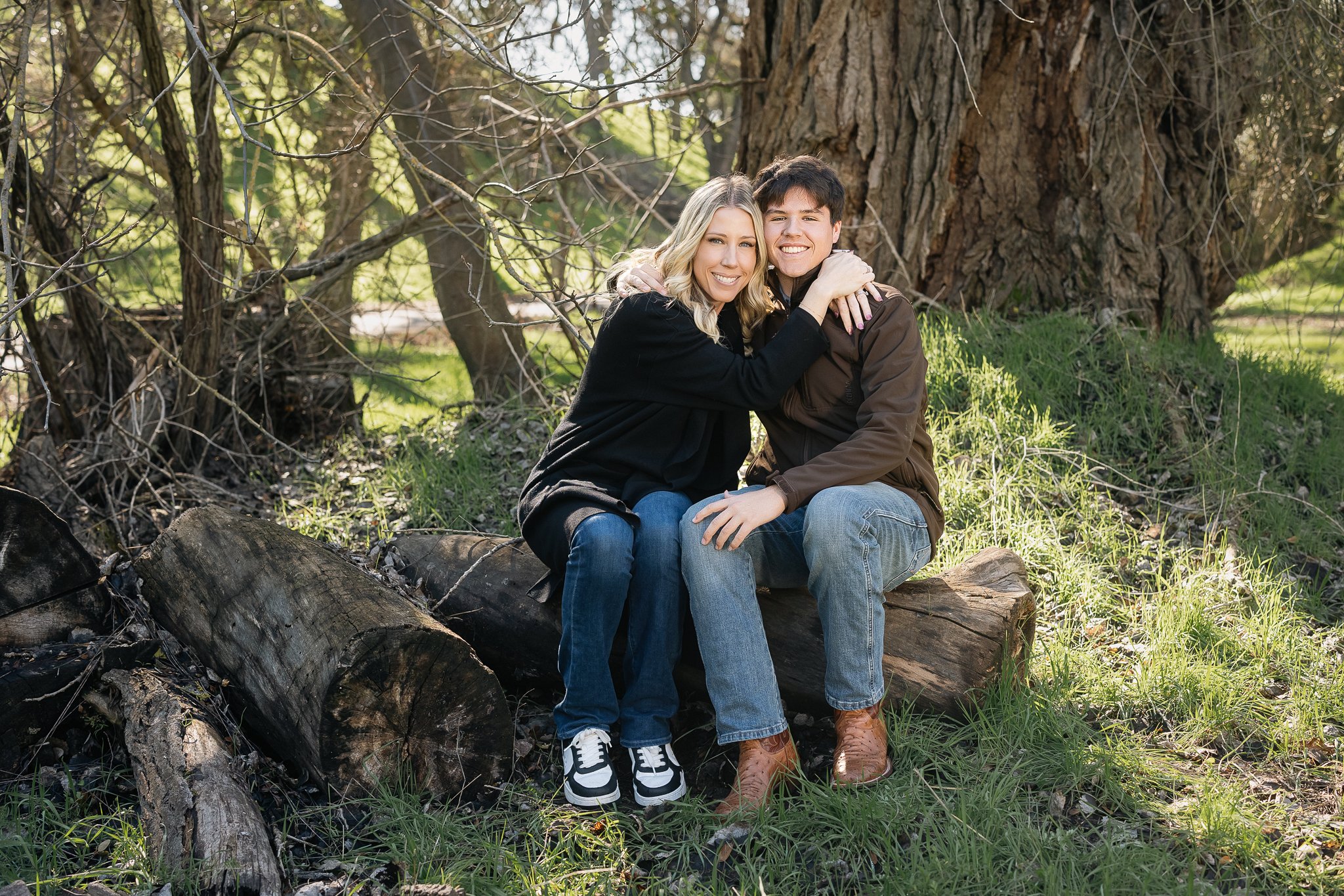 guy-senior-pictures-river.jpg