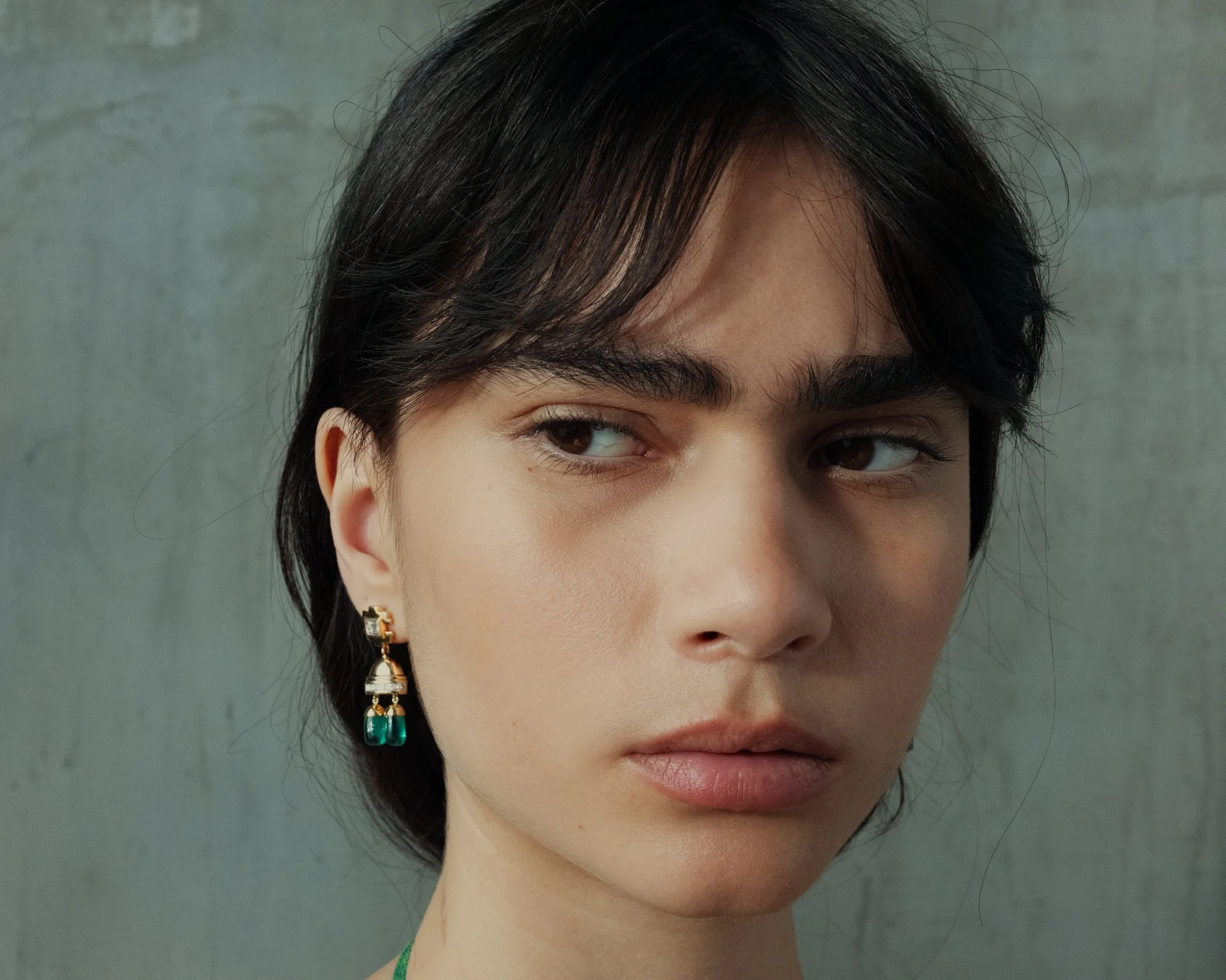 LERA EARRING EMERALD DROPS_053_LowRes.jpg