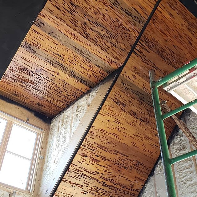 The guys up at Lake Burton are doing a great job in this house! Pecky cypress ceilings, and walls and vintage oak beams.
#peckycypress #peckycypressceiling #oakbeams #vintageoak #vintageoakbeam #cypresspaneling #lakeburton