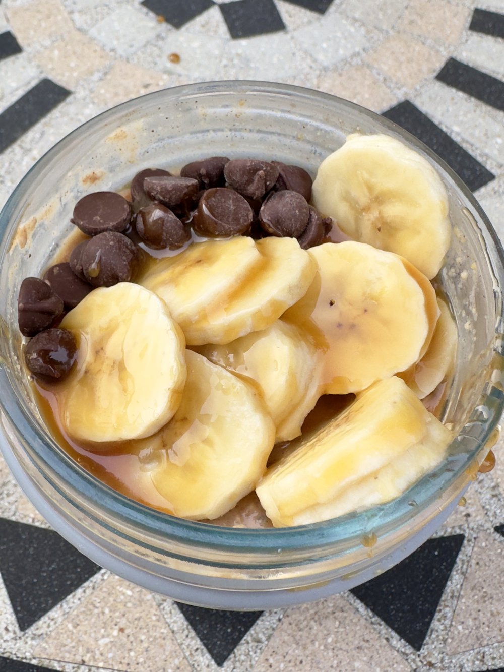 Peanut Butter Banana Overnight Oats — Zen Basil Organic Basil Seeds