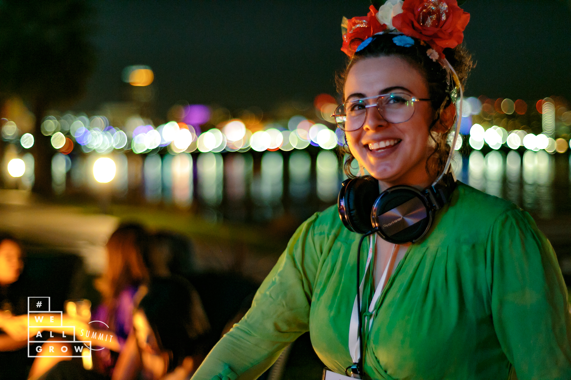 Chulita Vinyl Club kept the party going all night long by spinning old vinyls for attendees. 