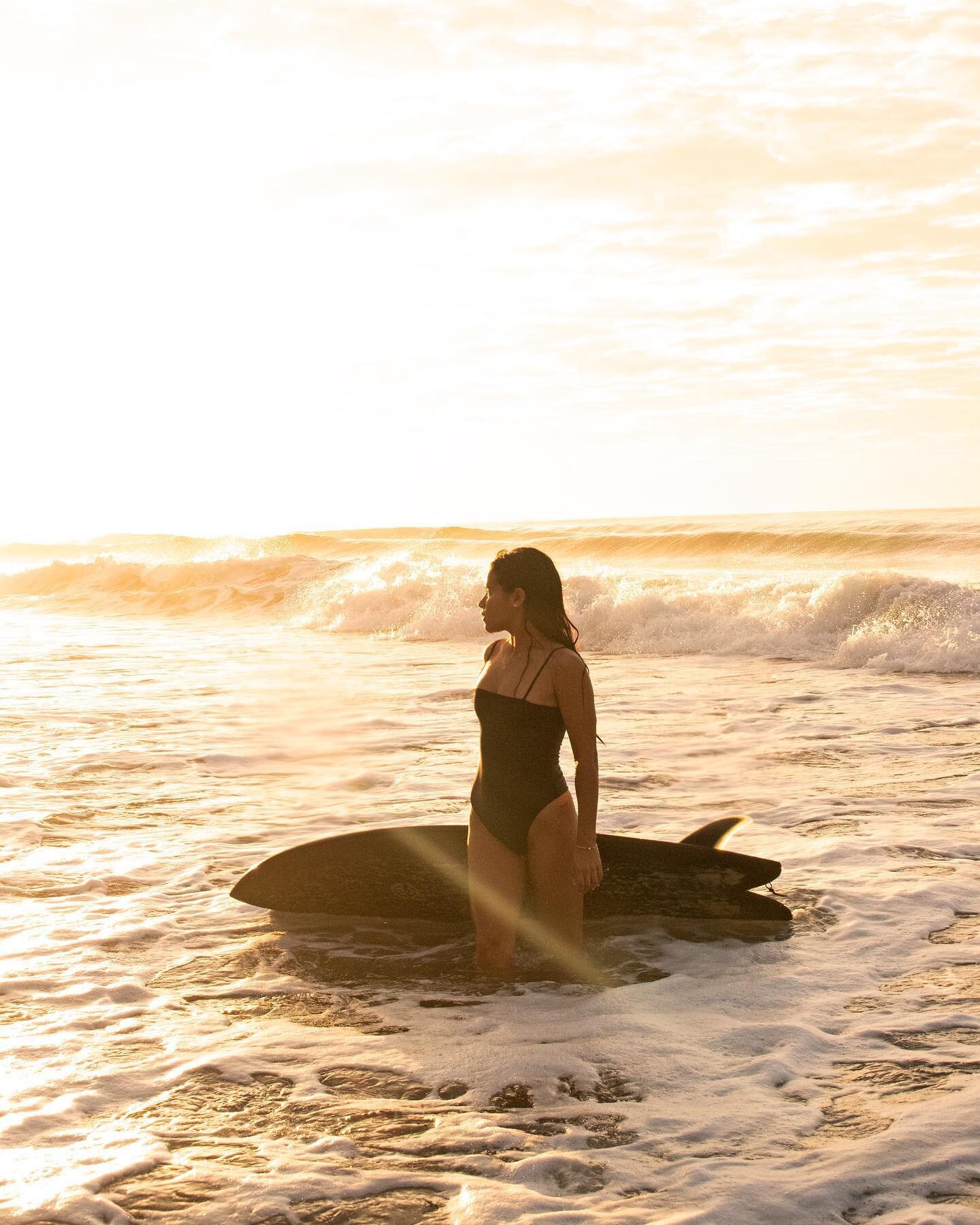 Descansa en paz, Katherine Diaz 💛 El Salvador&rsquo;s top surfer and Olympic hopeful, Katherine was training for an Olympic qualifier when she was struck and killed by lightning. 

The Salvadoran Surf Federation confirmed the sad news with a post on social media:

&quot;A great athlete who has represented our country has left us. See you soon, great warrior. El Salvador is in mourning.&quot;

📸: @tropicalfreaks