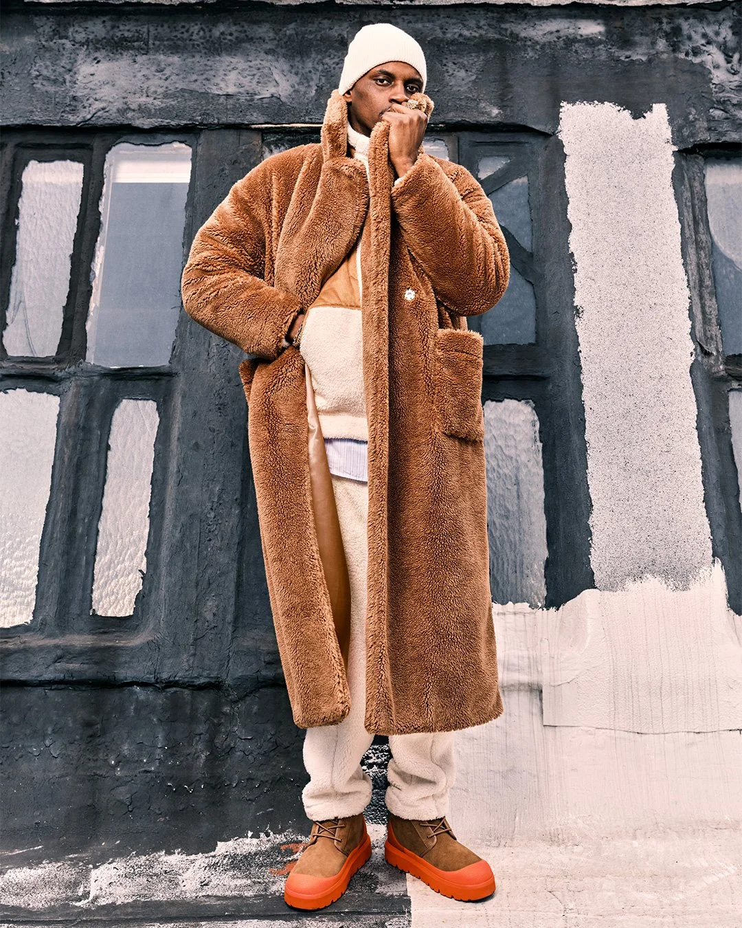 KimNabozny_UGG_Fall2023_01.jpg