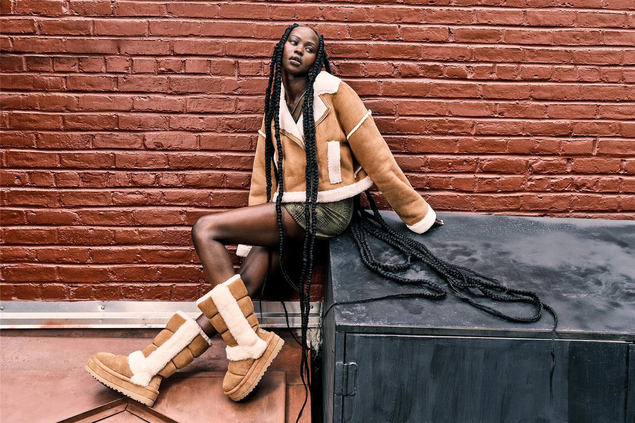 AW23-AWENG-W-CLASSIC-CHILLAPEAK-TALL-1145590-CHE-FL-CH2_0066_H.jpg