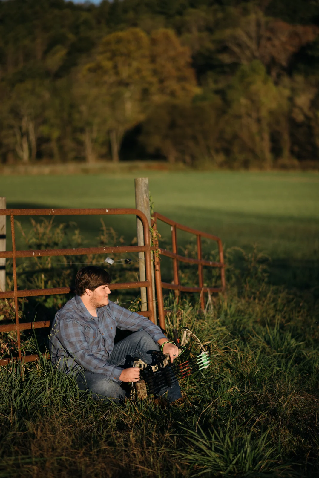 senior pictures with bow