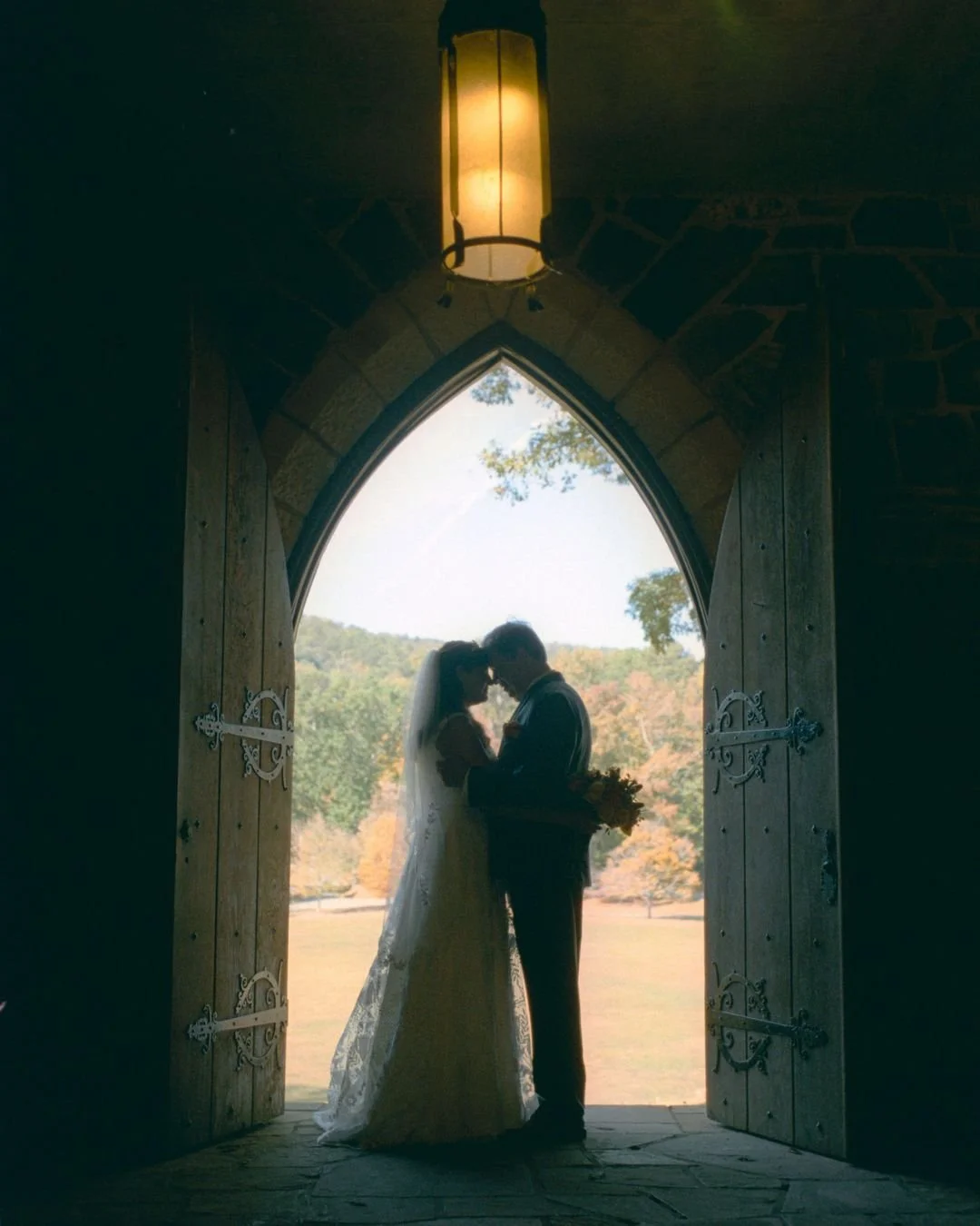 "I like you the most. And the least. Basically, you're the entire list." 
~words from Lori Hetteen's Stacks of Kindnesses. @lorihetteen ❤️

Todd &amp; Debbie&rsquo;s wedding &mdash; a small, meaningful celebration shared with their closest 