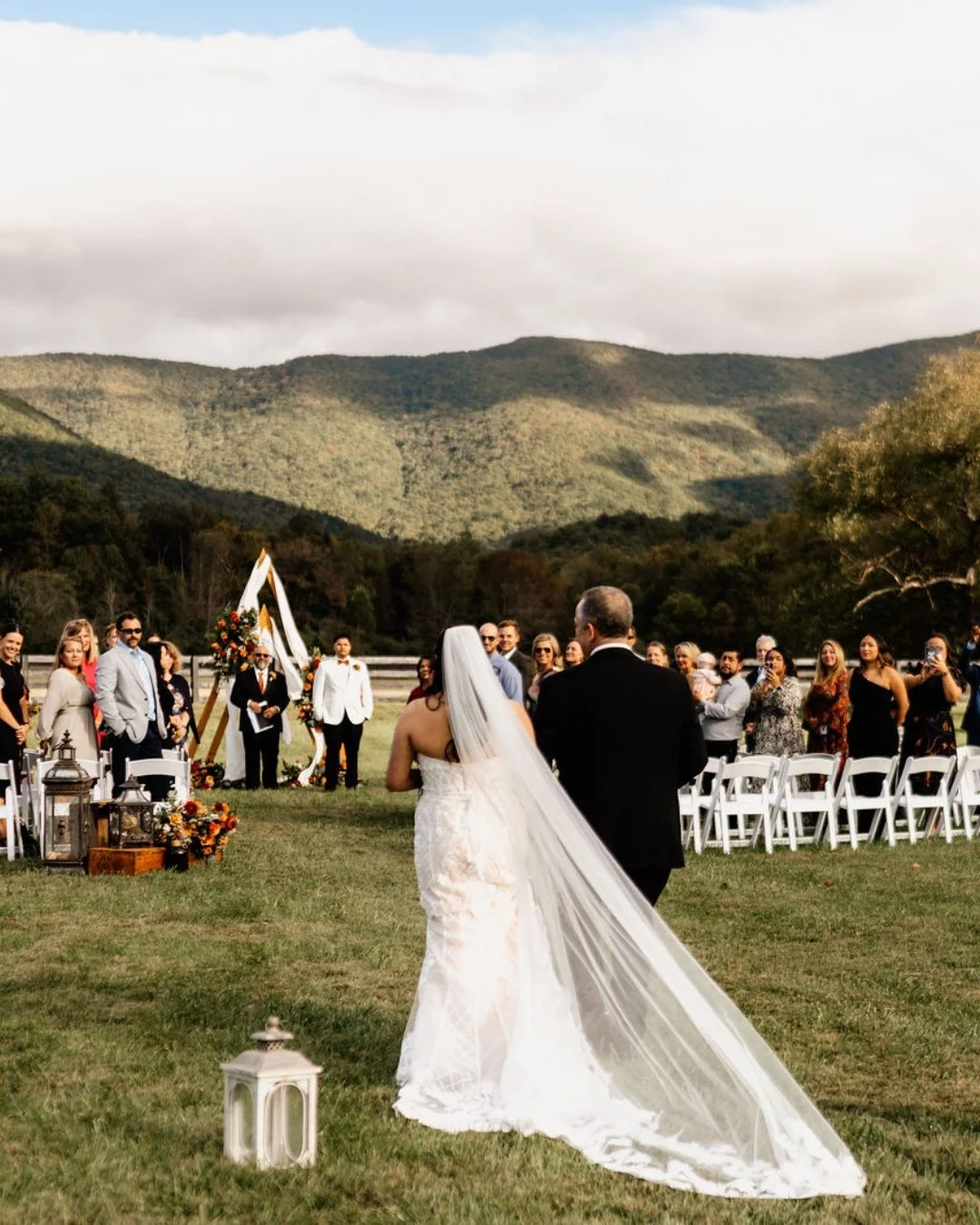 "I am going to take the long way and do it intentionally."
~words from Lori Hetteen's Stacks of Kindnesses. @lorihetteen ❤️

Eliel &amp; Kimberly at The Barn at Young Harris 🤍
That calm-before-the-moment feeling. 
Friends and family gather