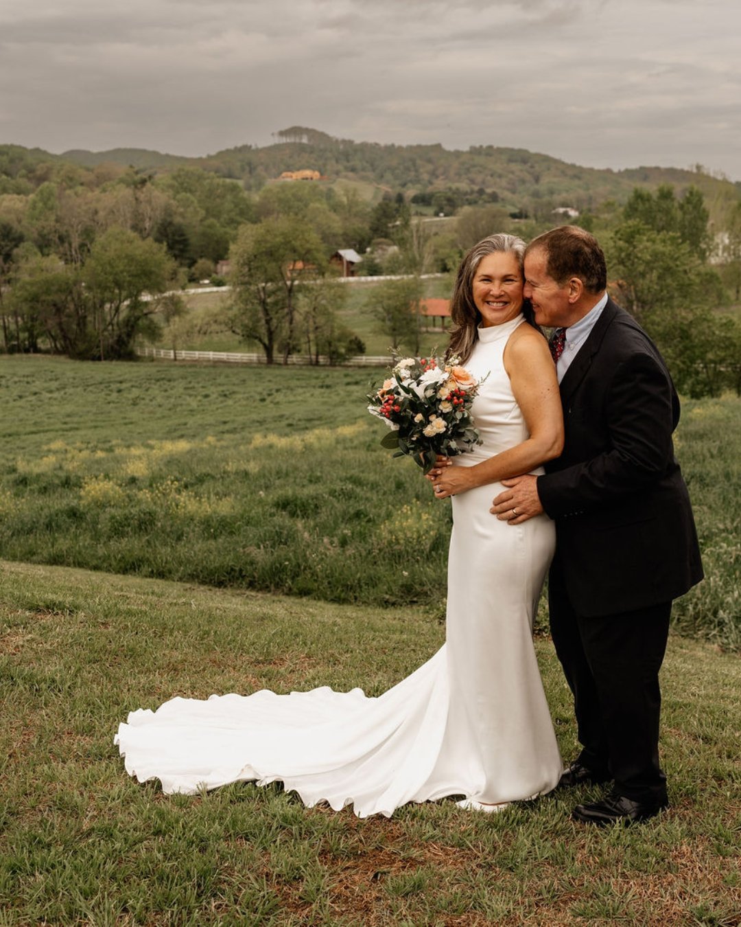 Steve + Amy 

Hidden gem wedding venue in North Georgia for couples looking for a unique, affordable, and beautiful space with mountain character.

Tag a couple who needs to see this hidden gem 👇
https://appalachianweddingphotography.com/blog/diy-we