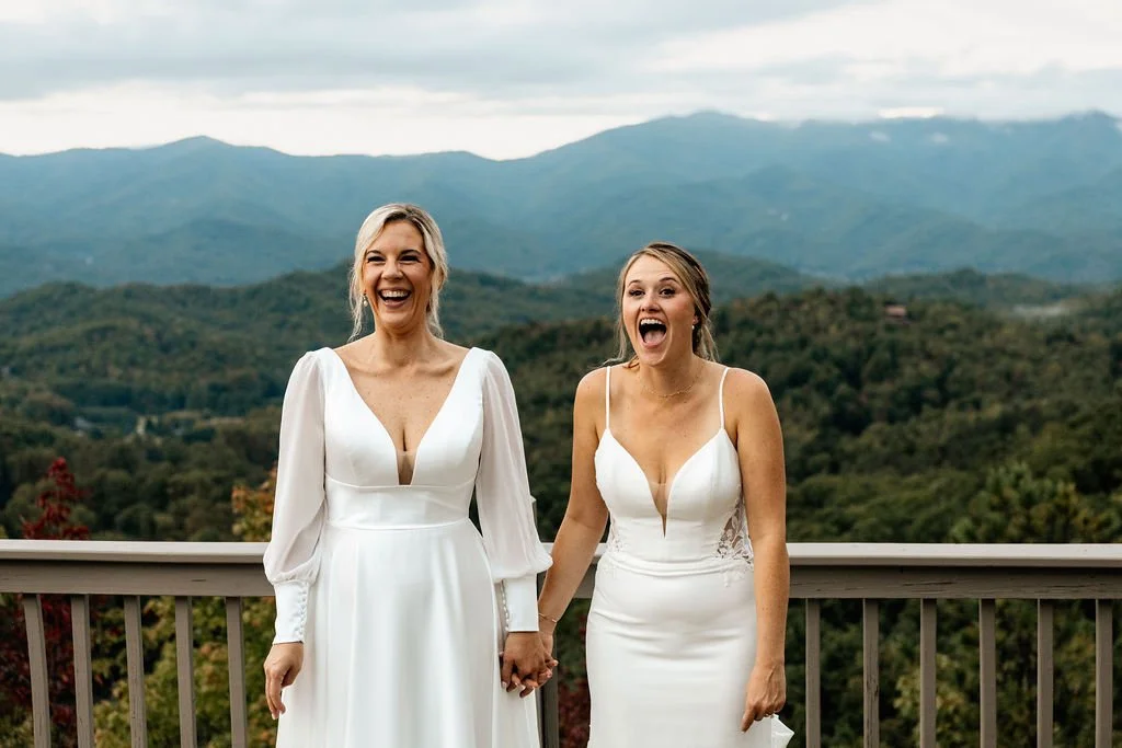 Couple happy in the top of the mountains.jpgCouple happy in the top of the mountains.jpg