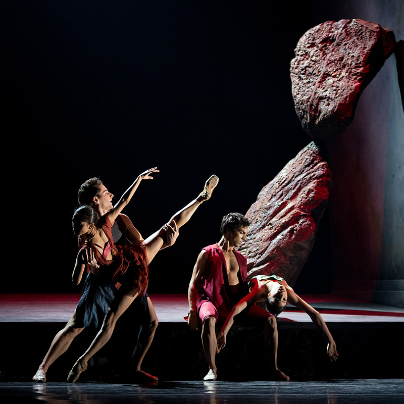 tilt-800a- photo credit Arian Molina.jpg