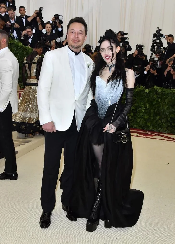 Elon-Musk-Grimes.jpg