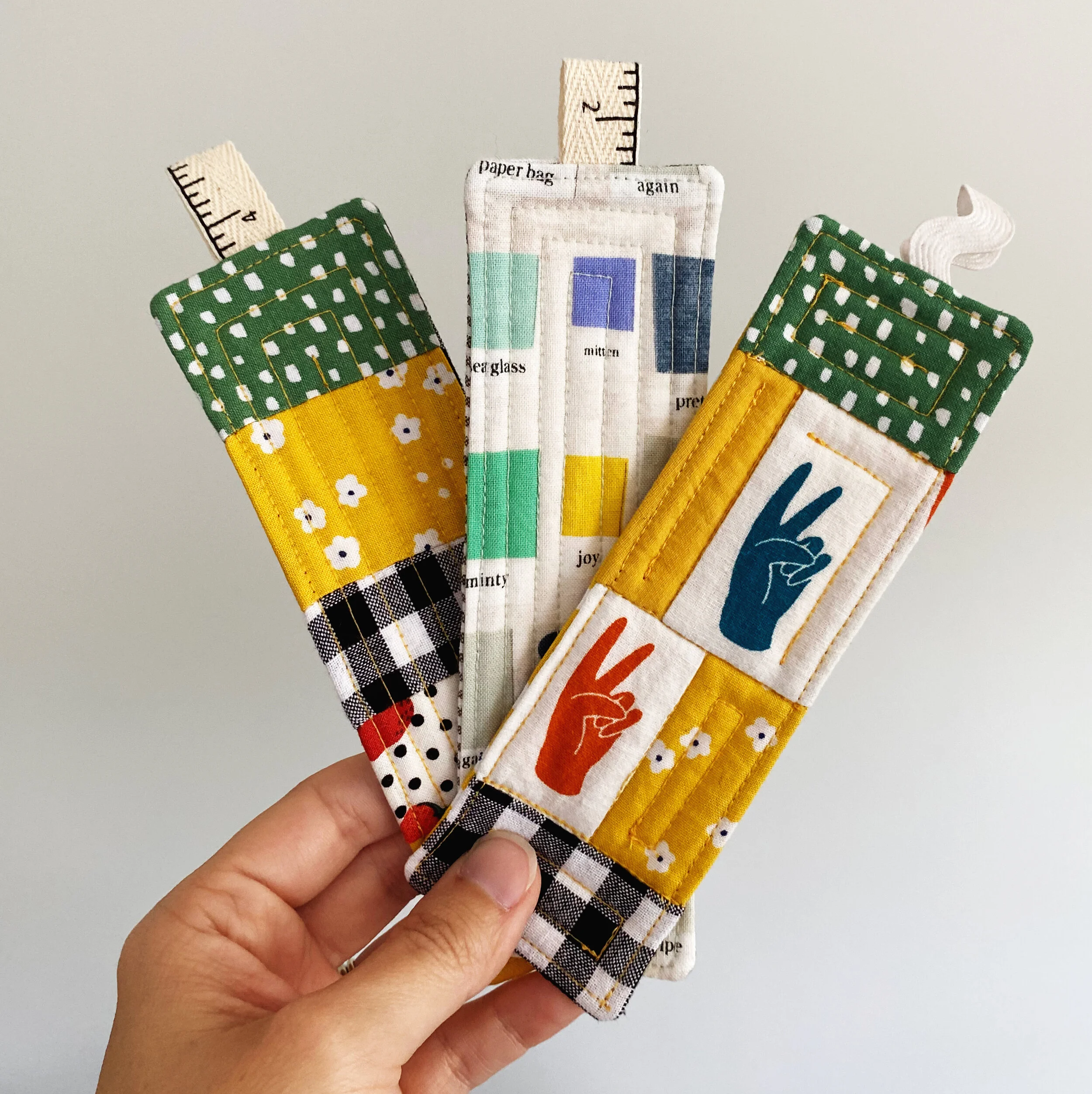 How to Sew Easy, Quilted Fabric Bookmarks (a scrap friendly project ...