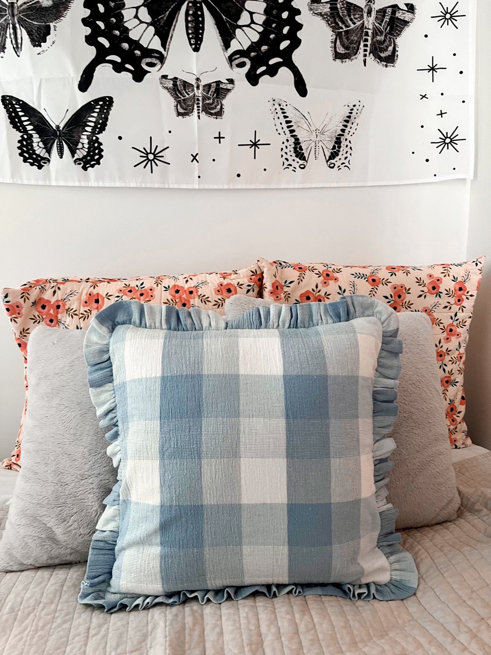How to Sew a Ruffled Throw Pillow Cover — Pin Cut Sew Studio