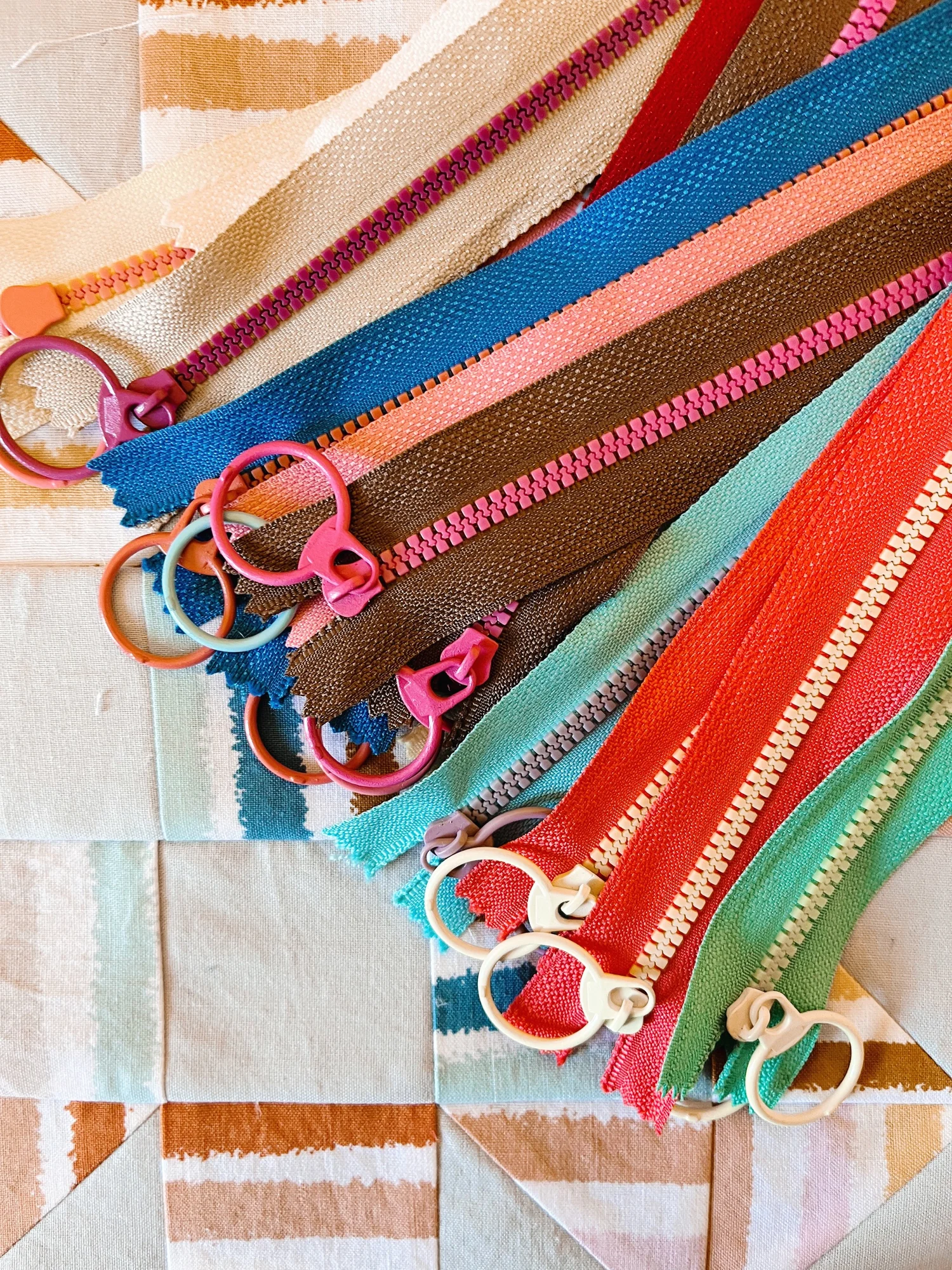 A Beginner's Guide to Sewing Zipper Pouches — Pin Cut Sew Studio